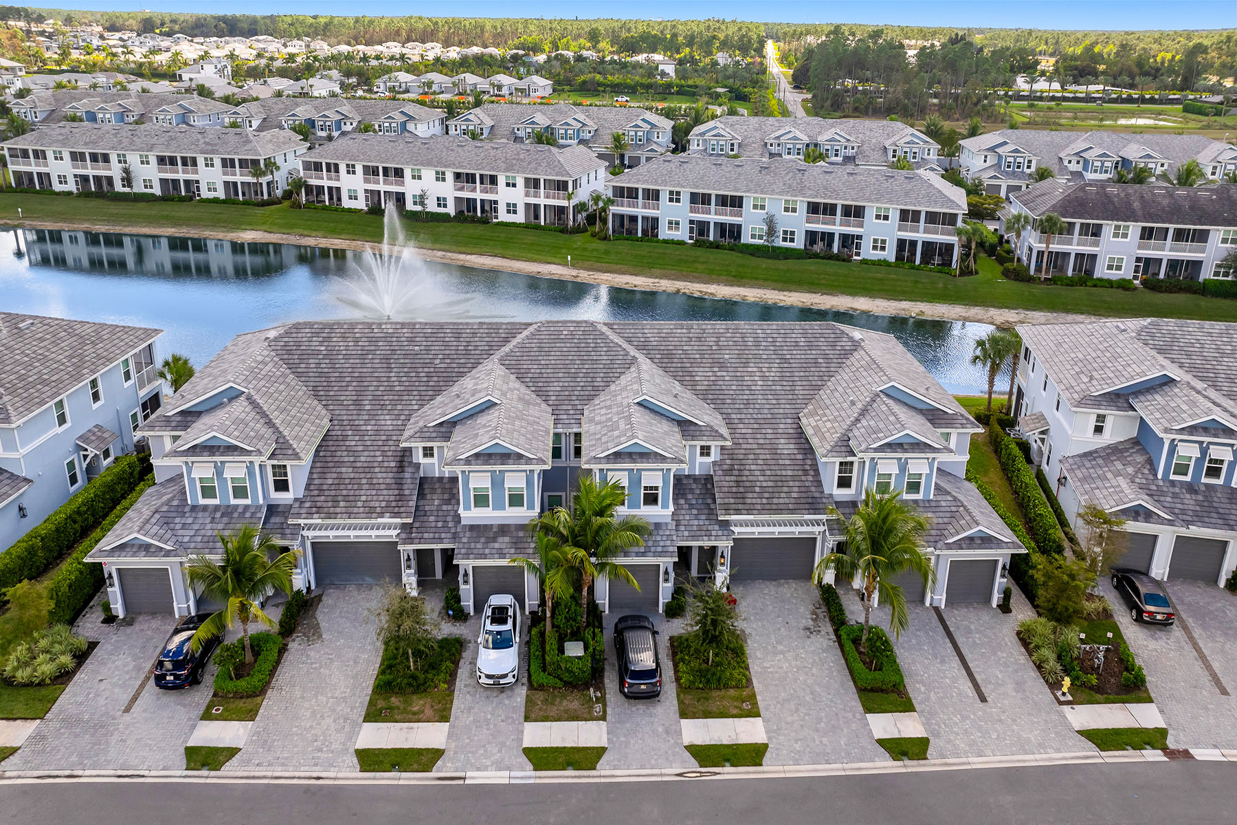 2609 Seychelles Circle , 1607