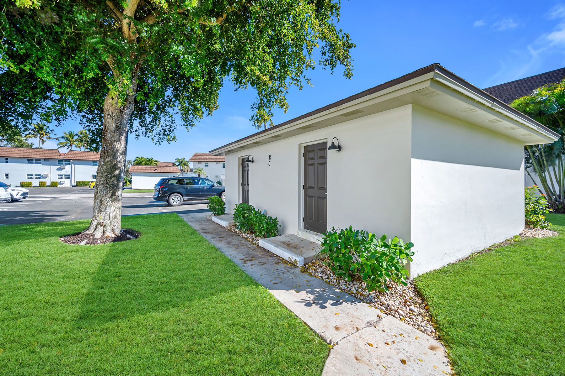 235 Seaview Court , B2