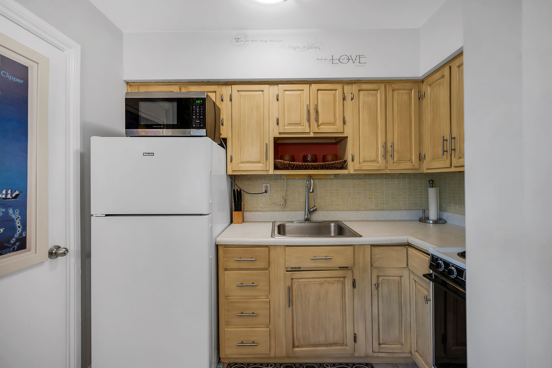 235 Seaview Court , B2