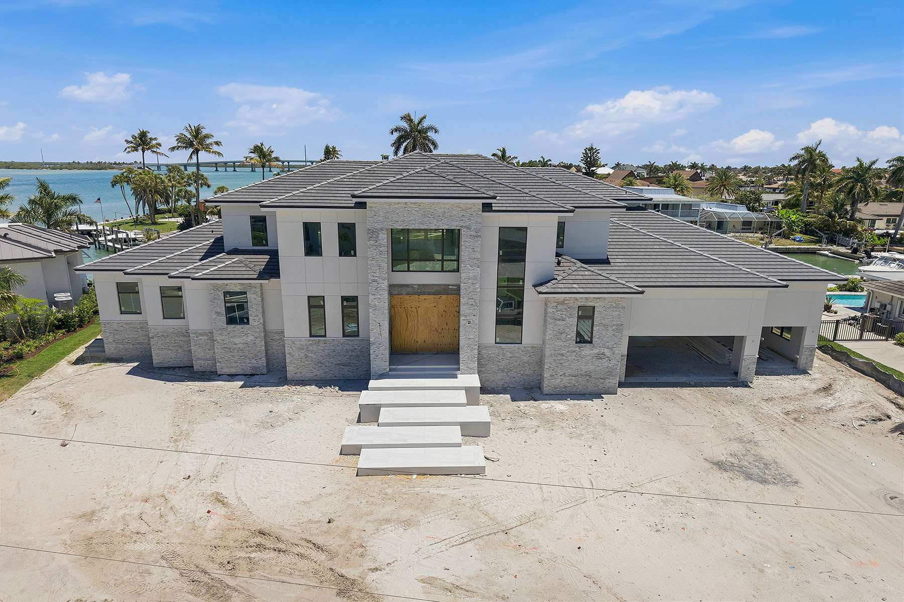 975 Sundrop Court