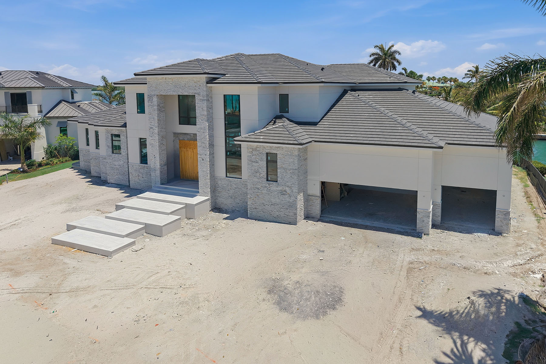 975 Sundrop Court
