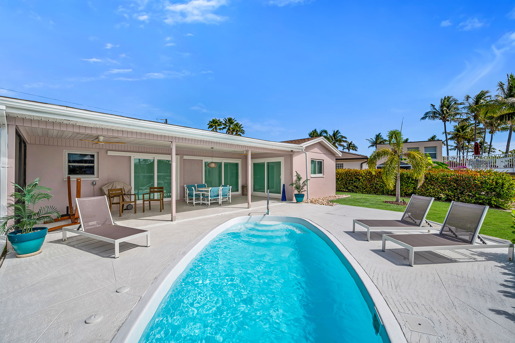 280 Ibis Street