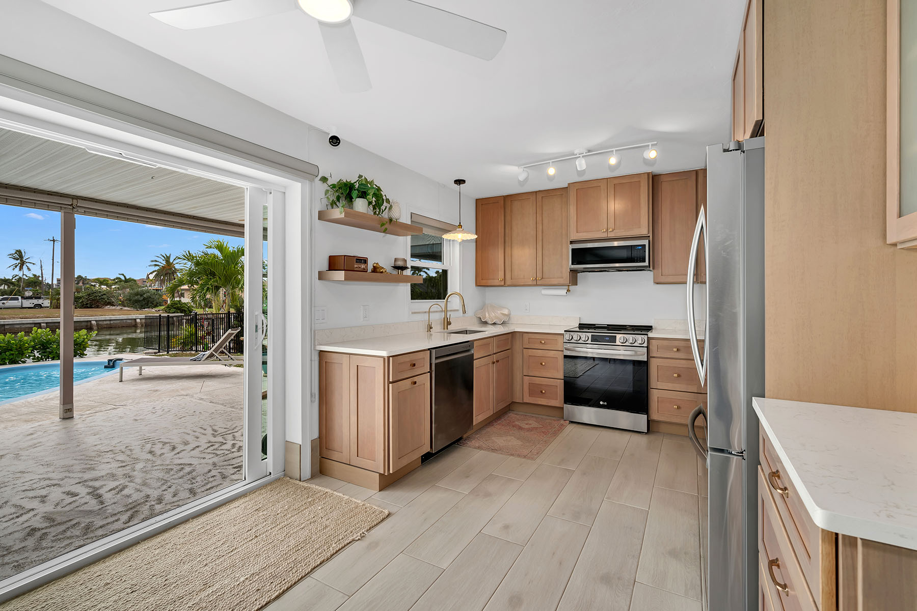 280 Ibis Street