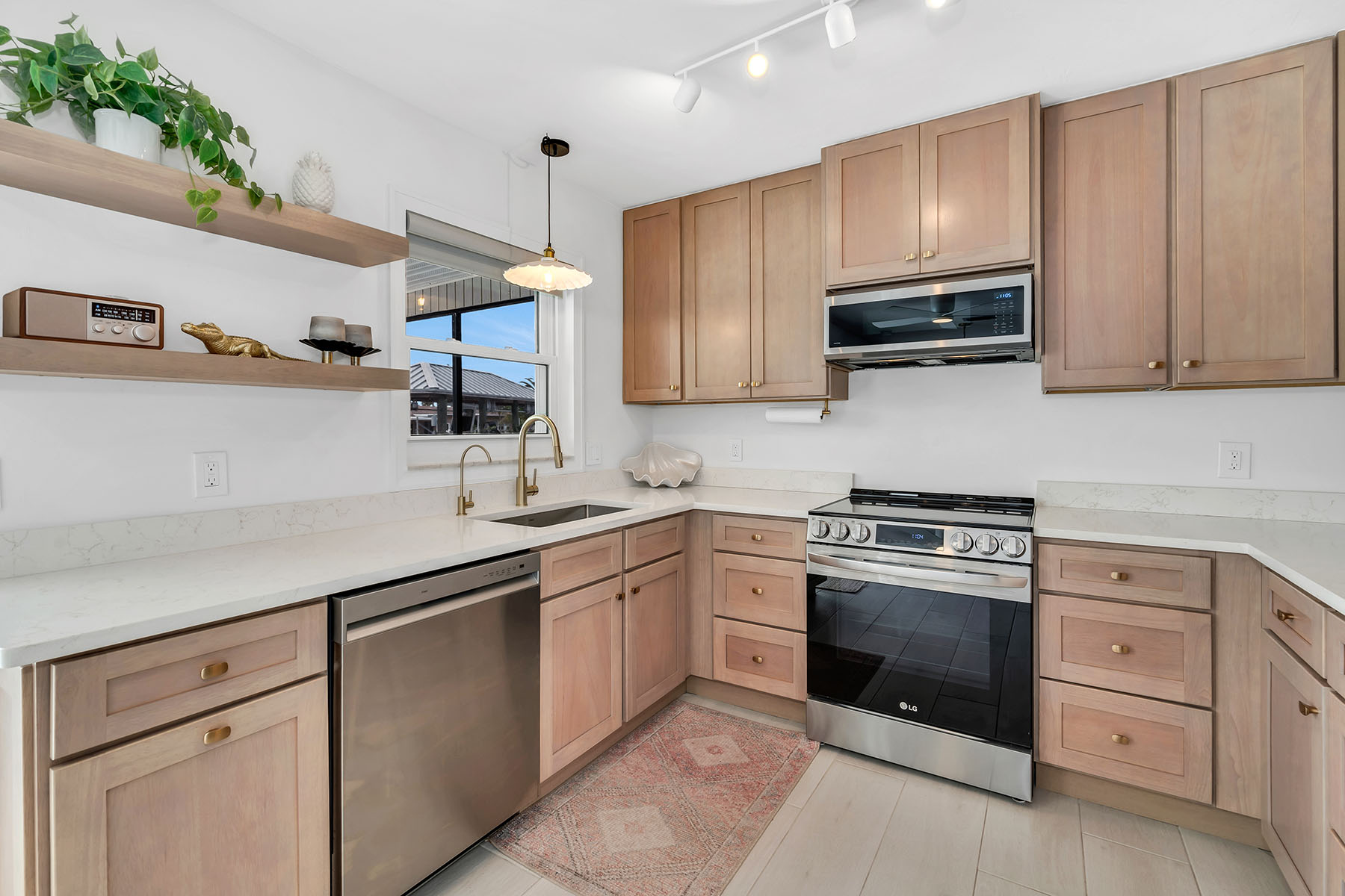 280 Ibis Street