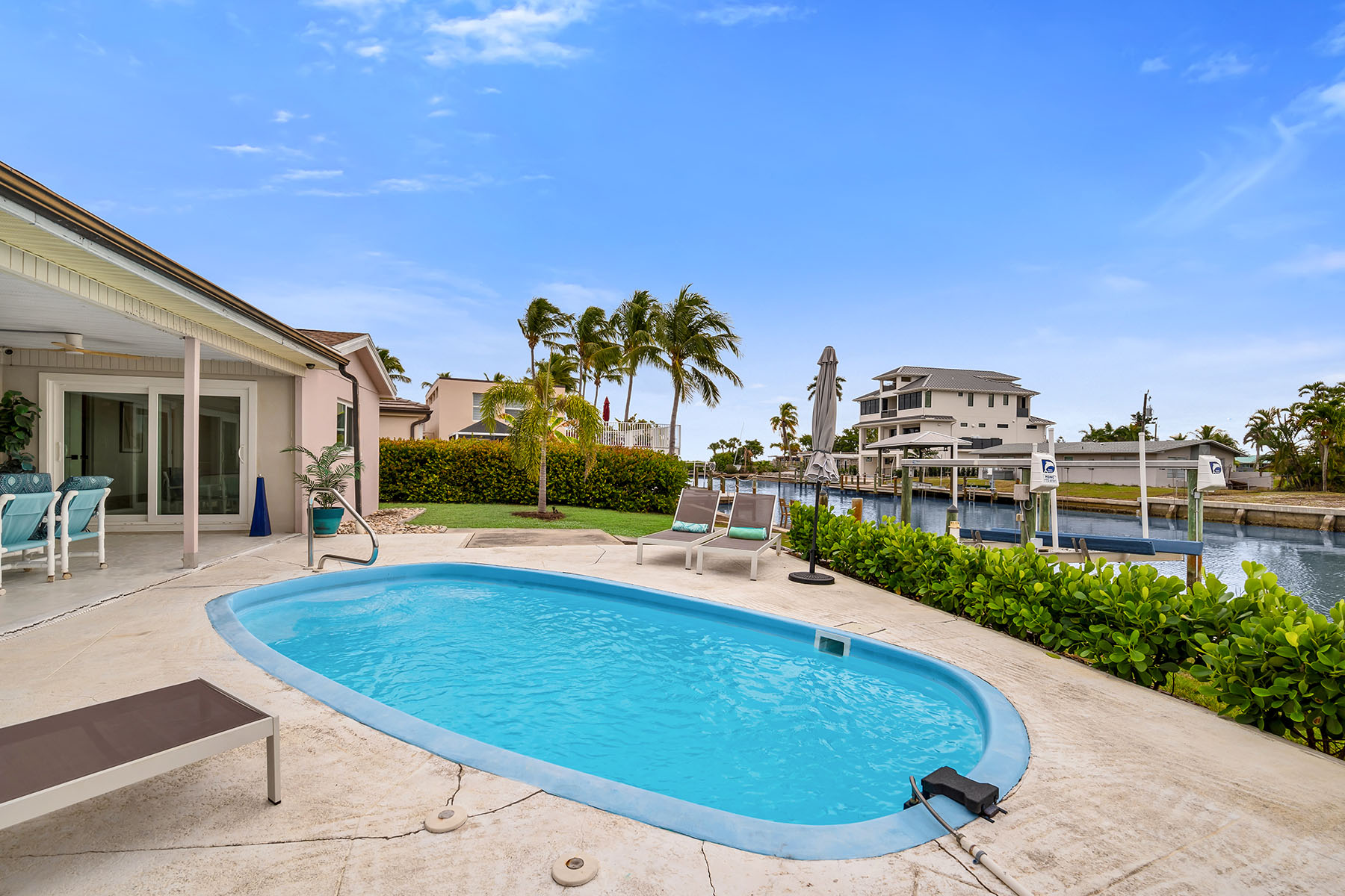 280 Ibis Street