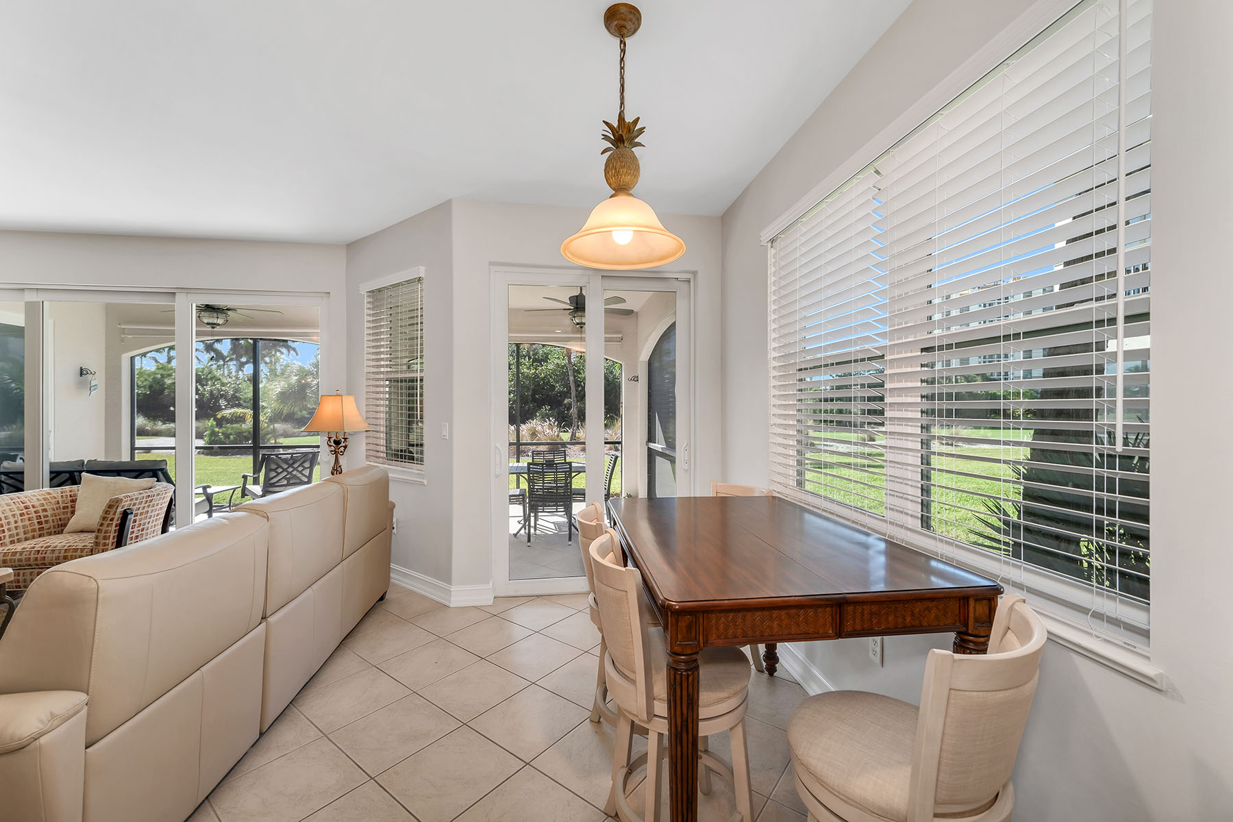 1285 Rialto Way , 102