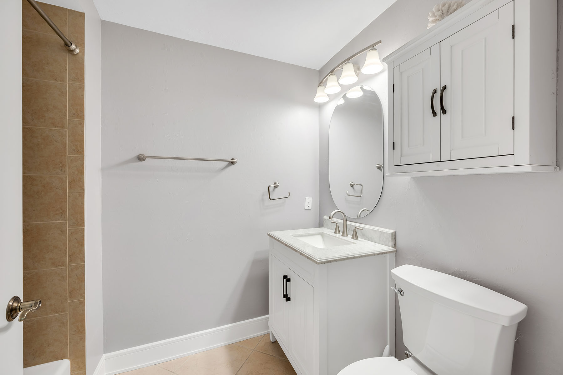 1285 Rialto Way , 102