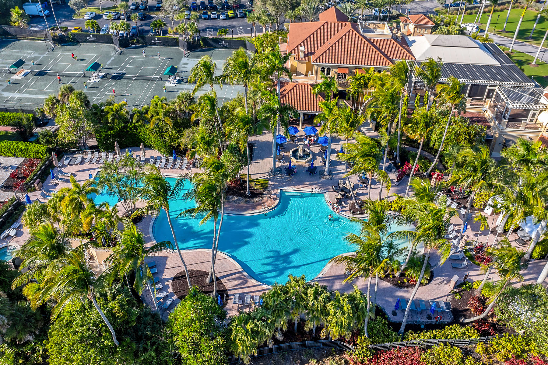 1285 Rialto Way , 102
