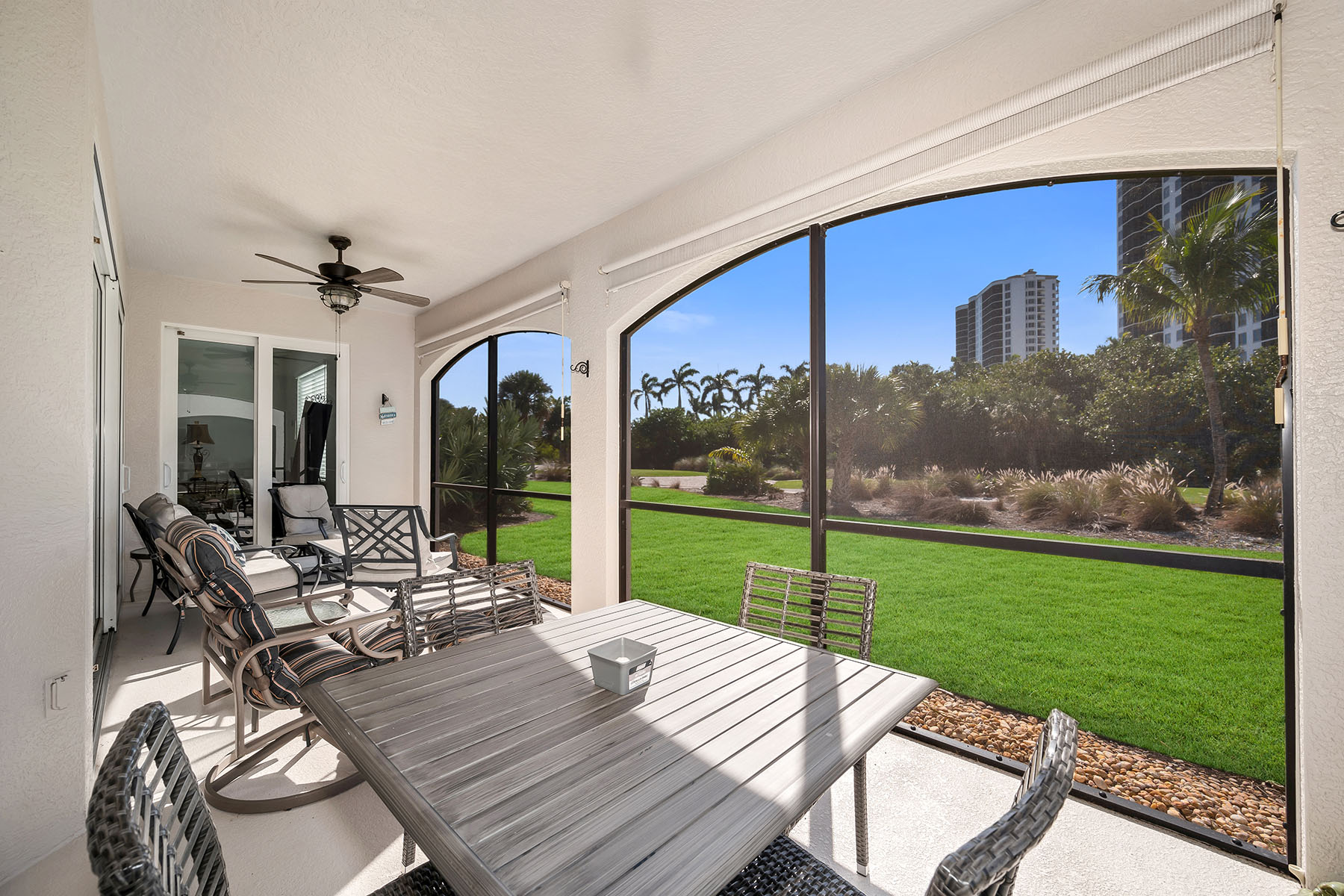 1285 Rialto Way , 102
