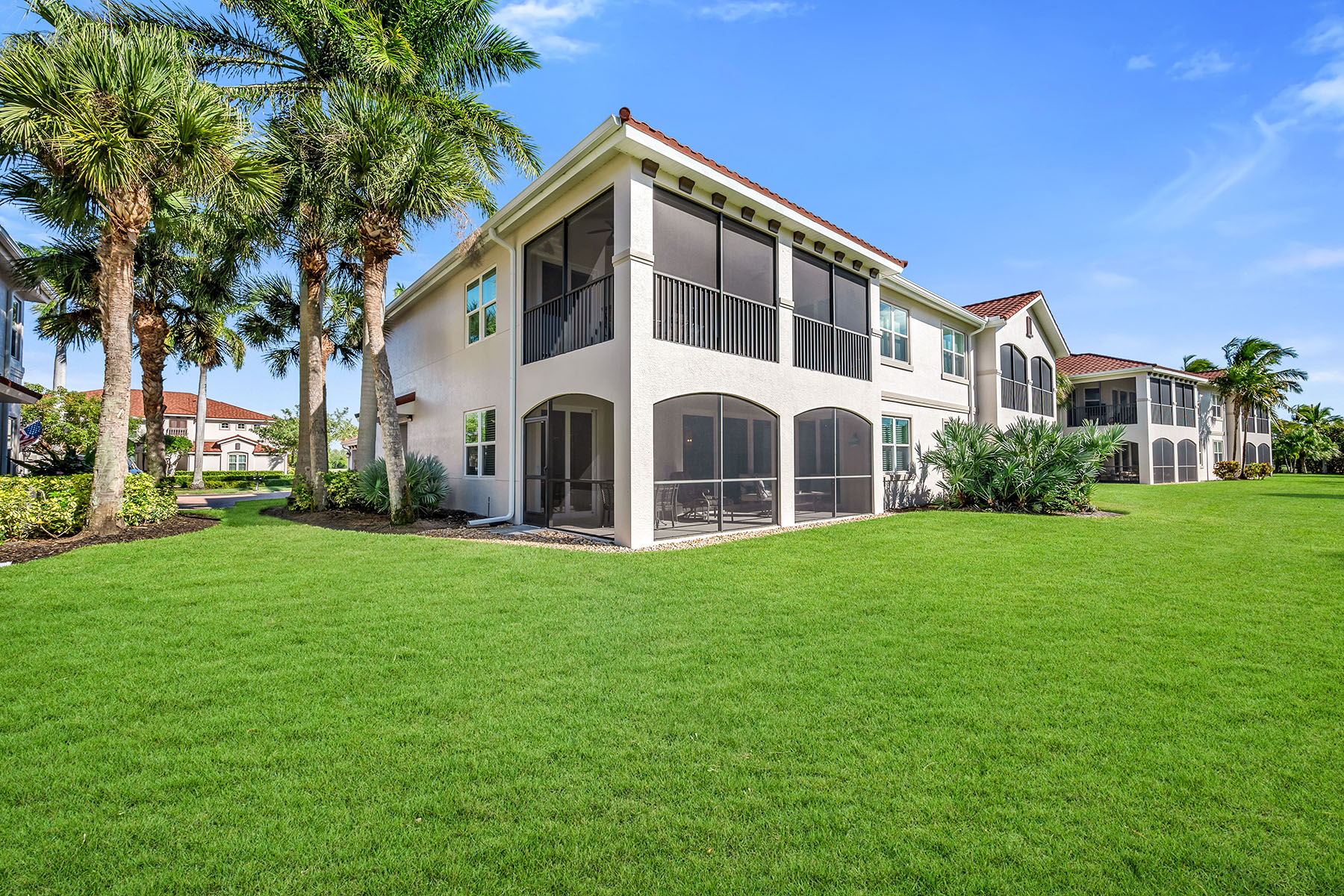 1285 Rialto Way , 102