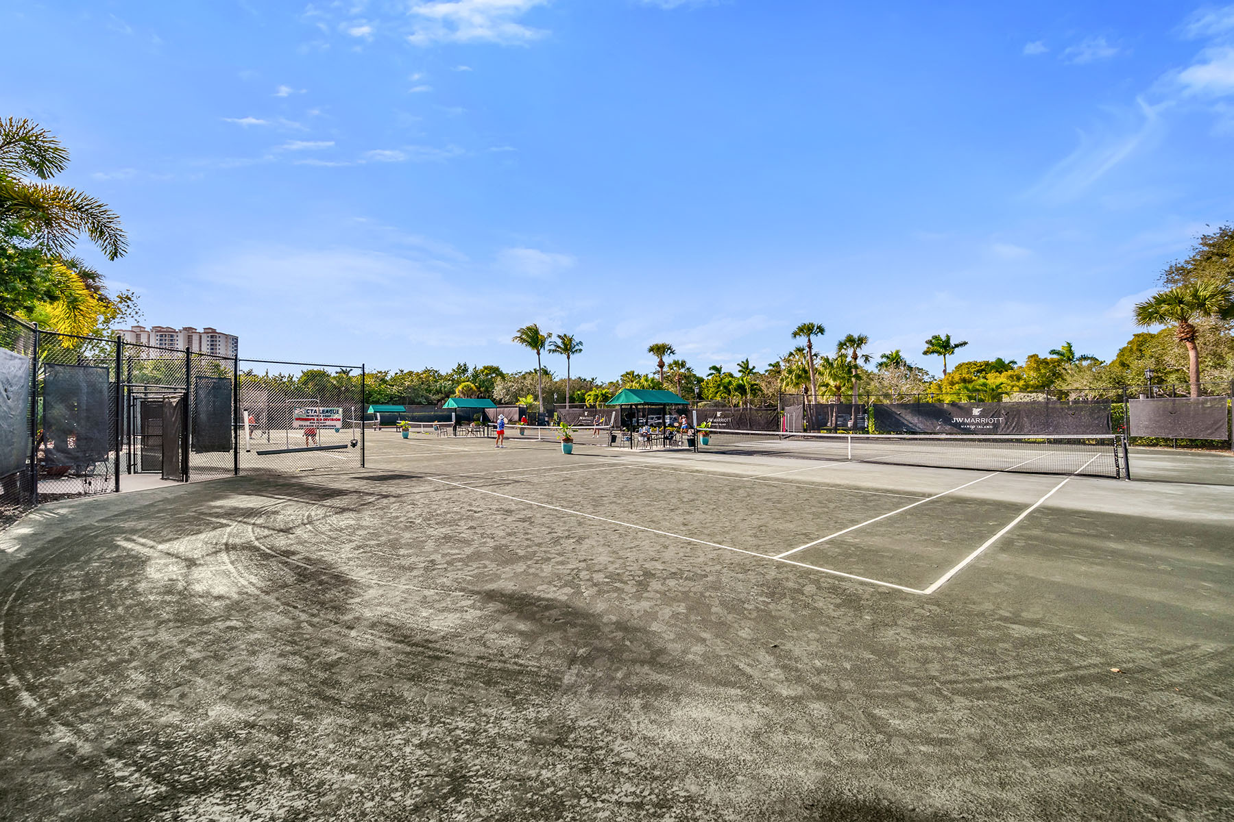 1285 Rialto Way , 102