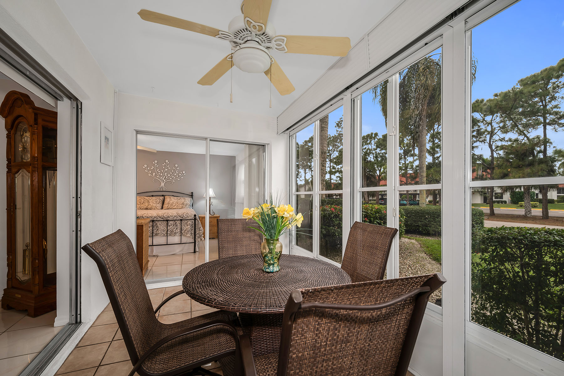 200 Valley Stream Drive , 3B