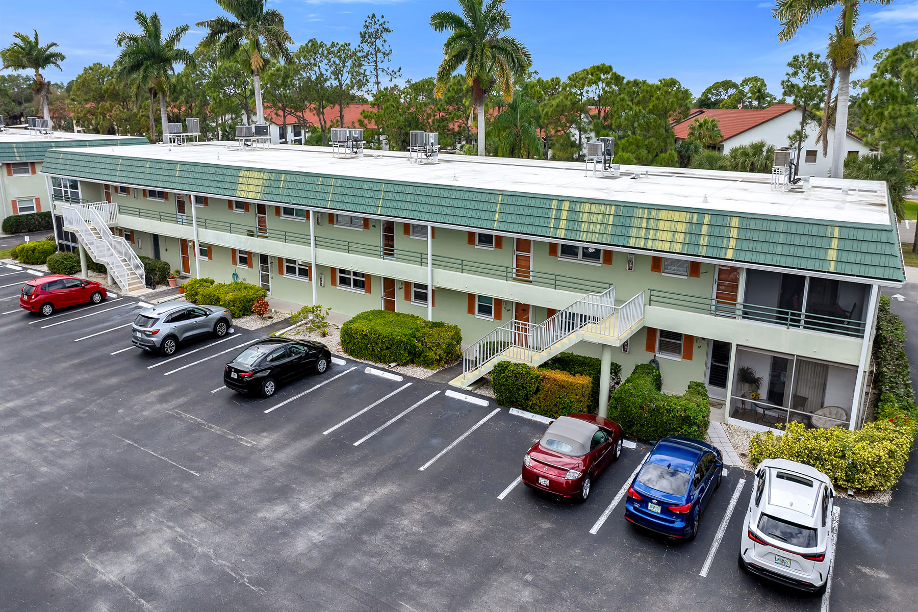 200 Valley Stream Drive , 3B