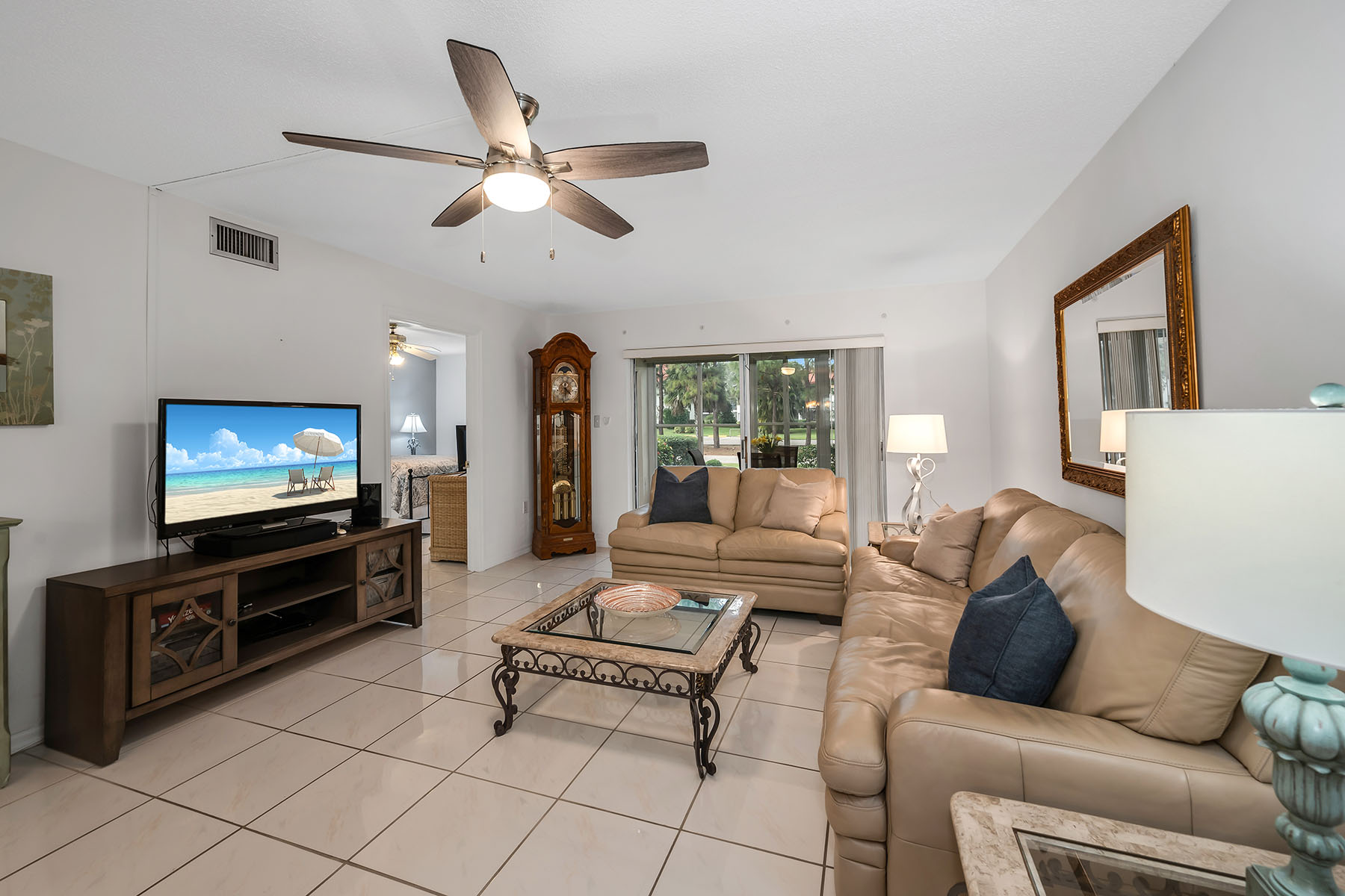 200 Valley Stream Drive , 3B