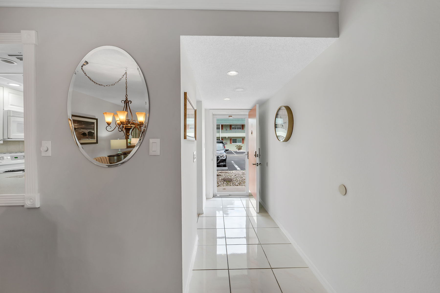 200 Valley Stream Drive , 3B