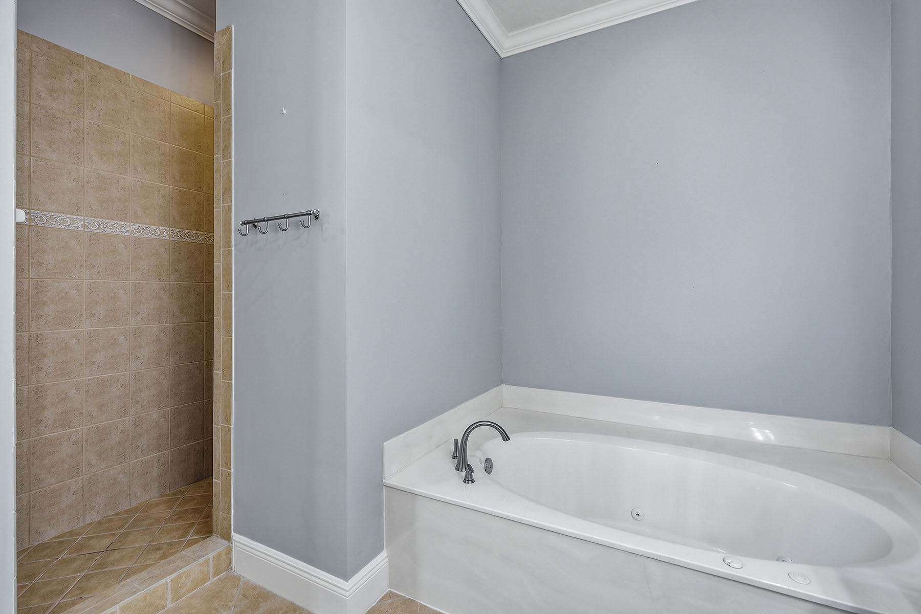 9057 Cherry Oaks Trail , 201