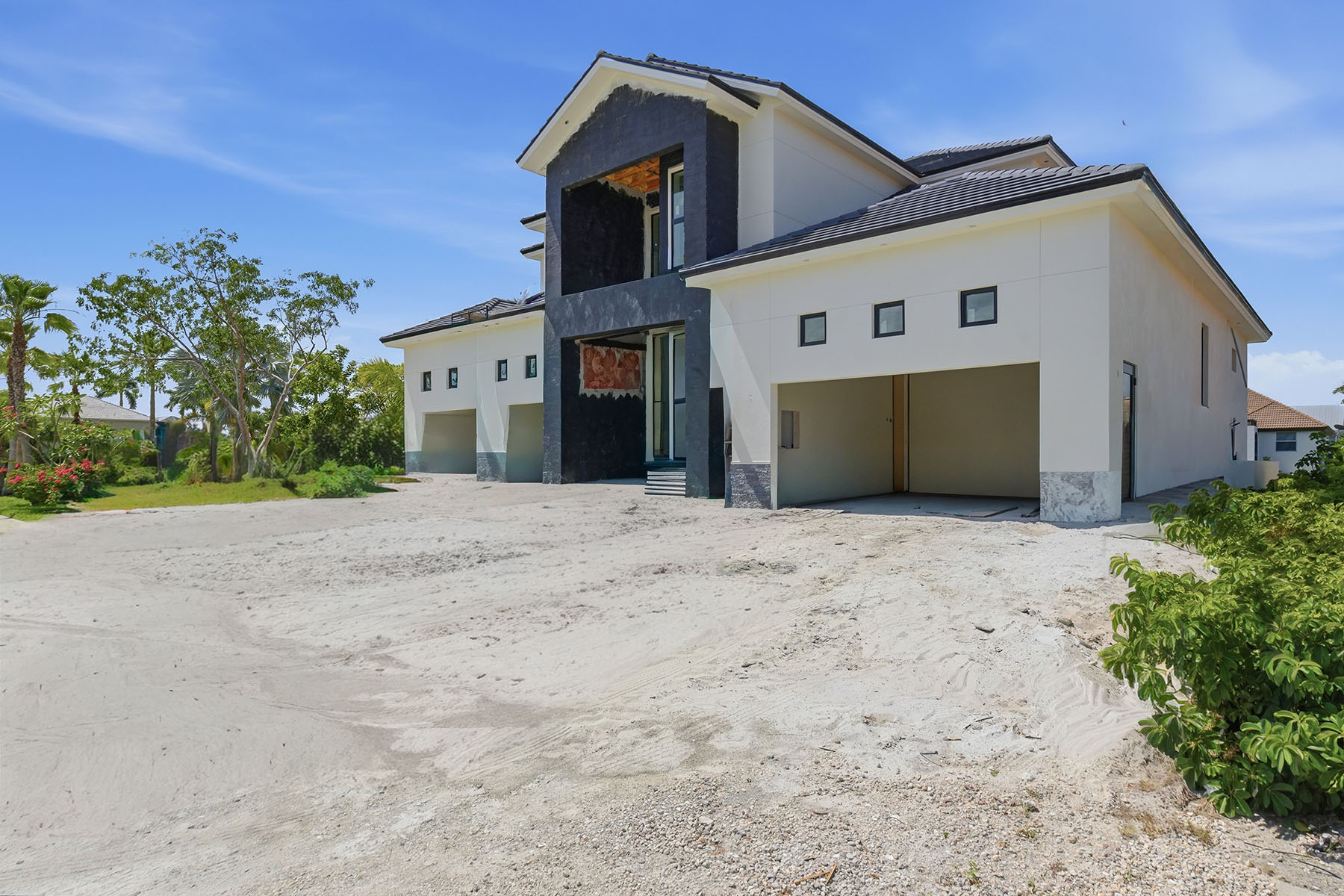 1790 Maywood Court