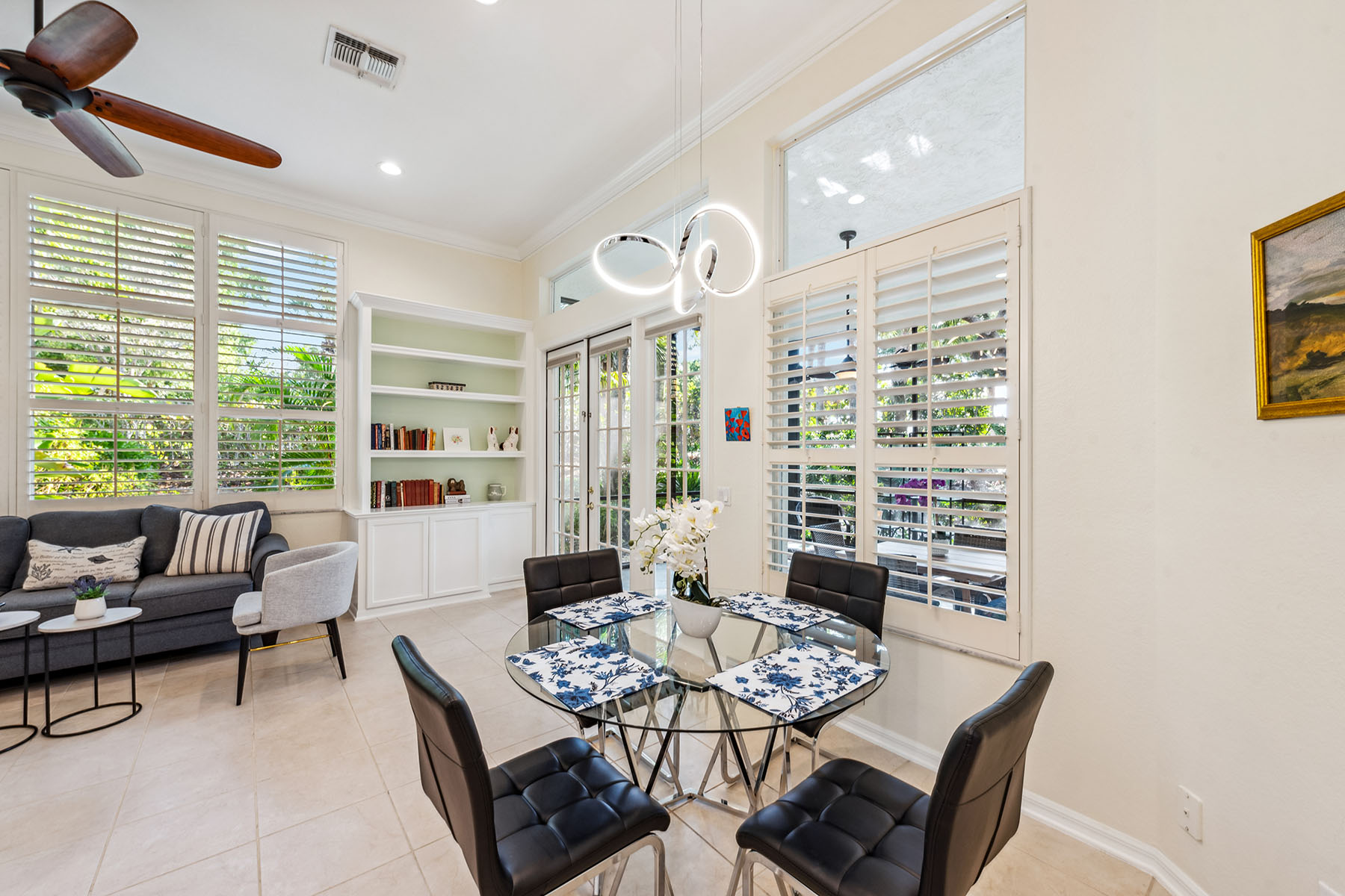 8599 Pepper Tree Way