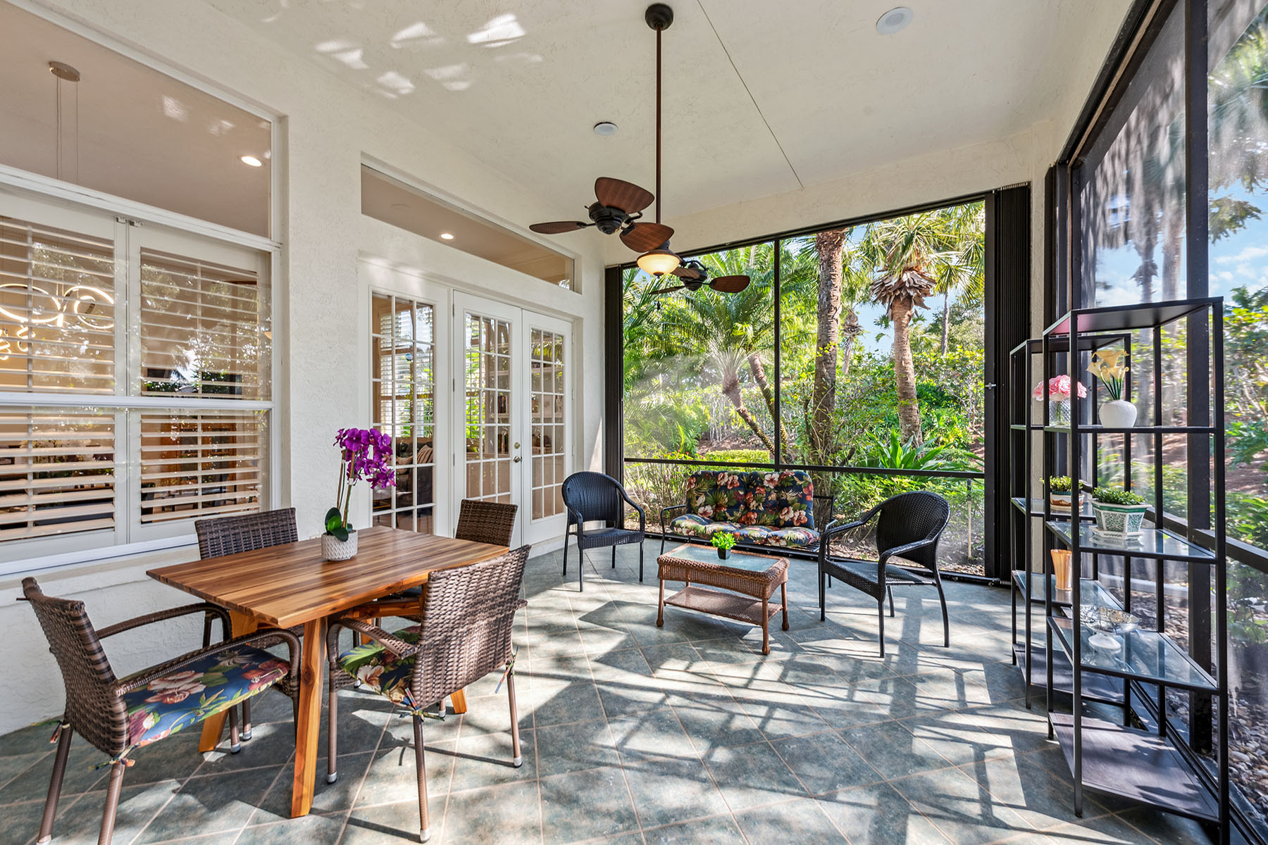 8599 Pepper Tree Way