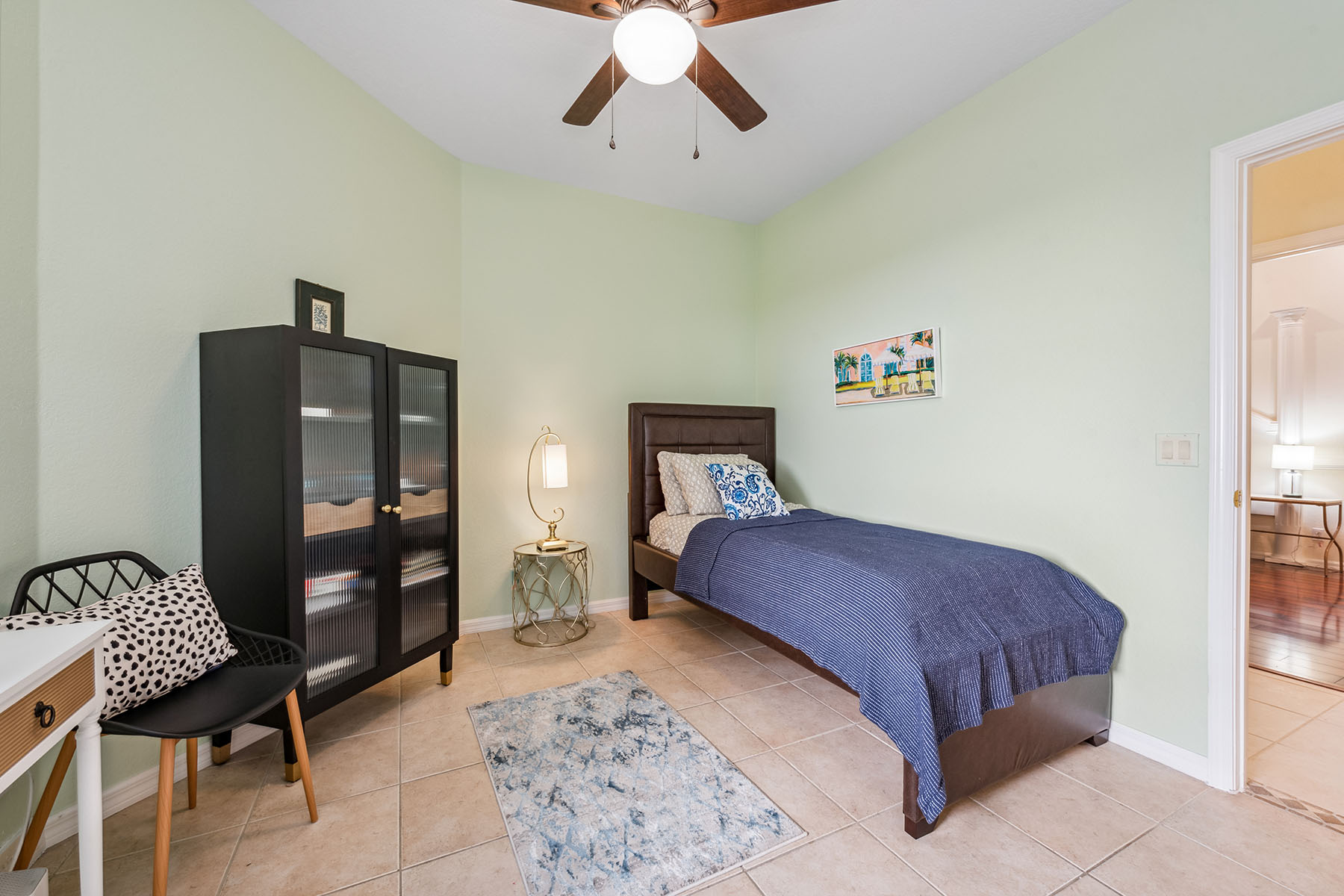 8599 Pepper Tree Way