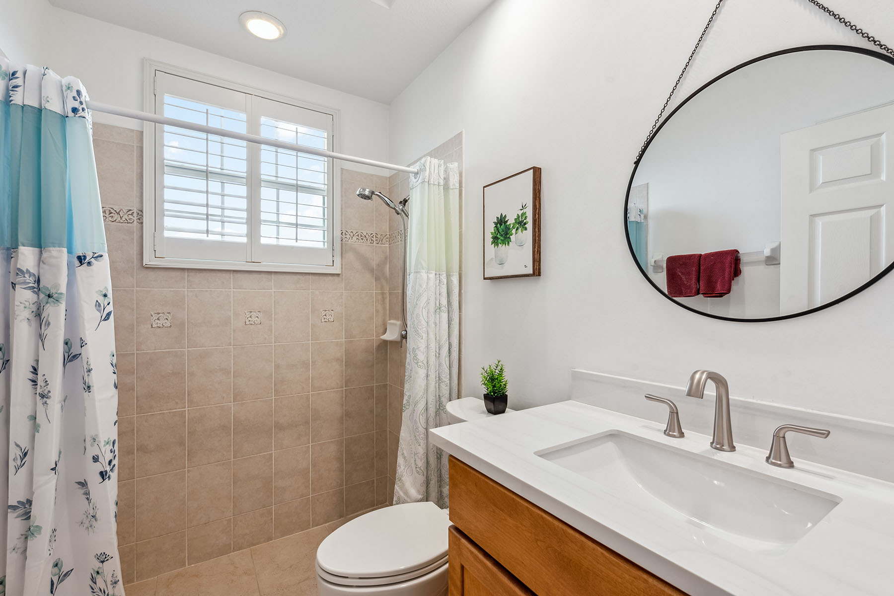 8599 Pepper Tree Way