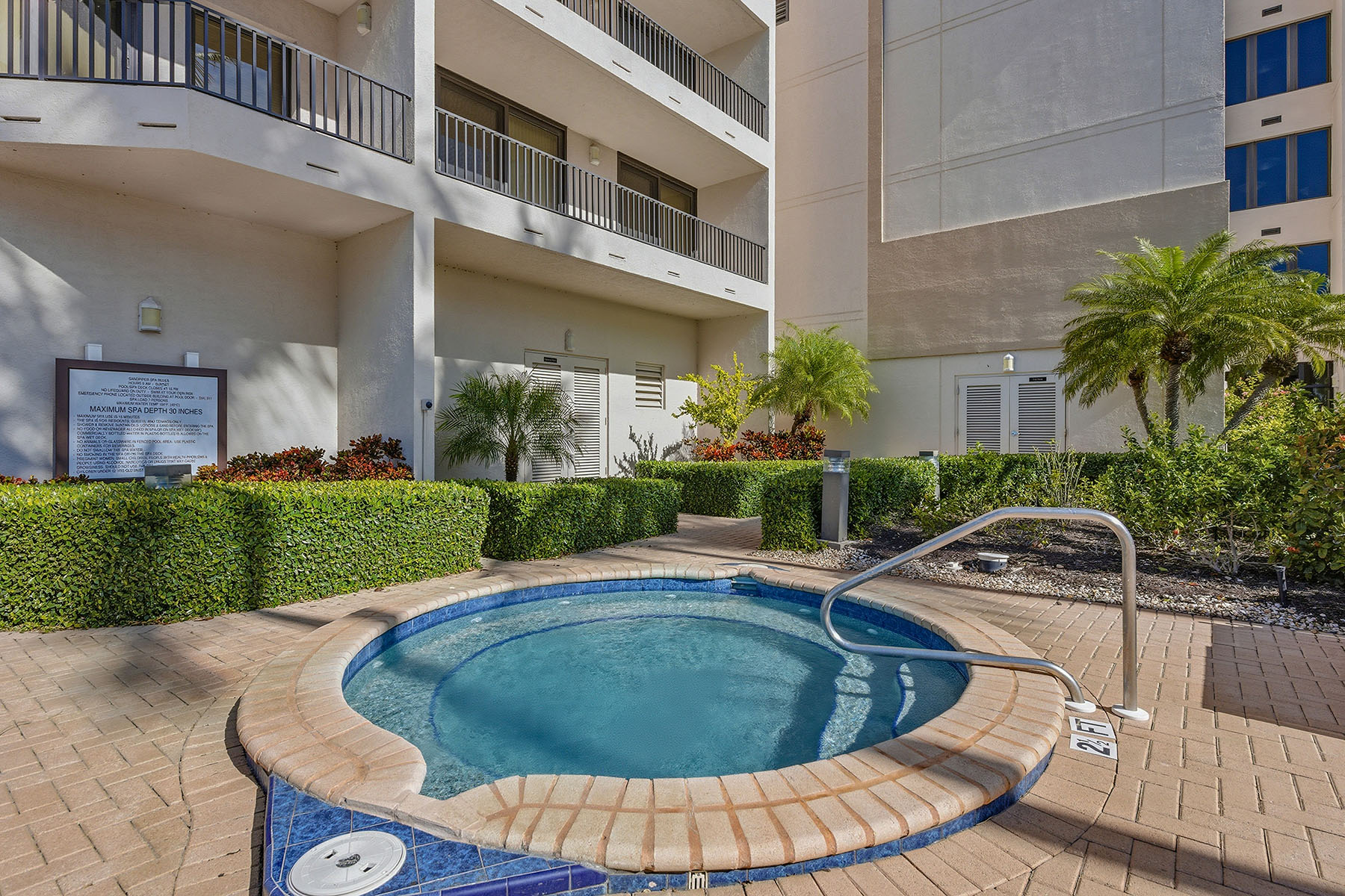 850 S Collier Boulevard , 802