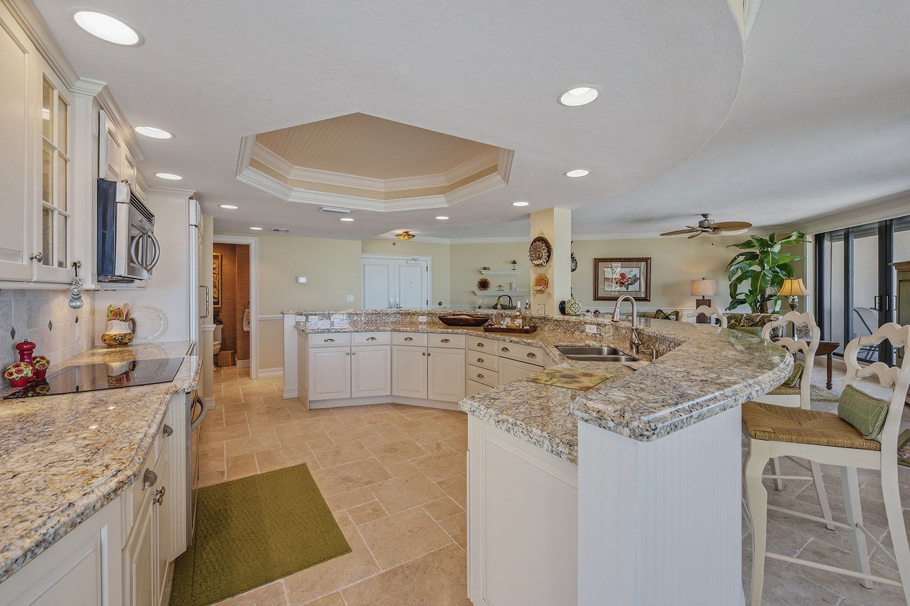 850 S Collier Boulevard , 802