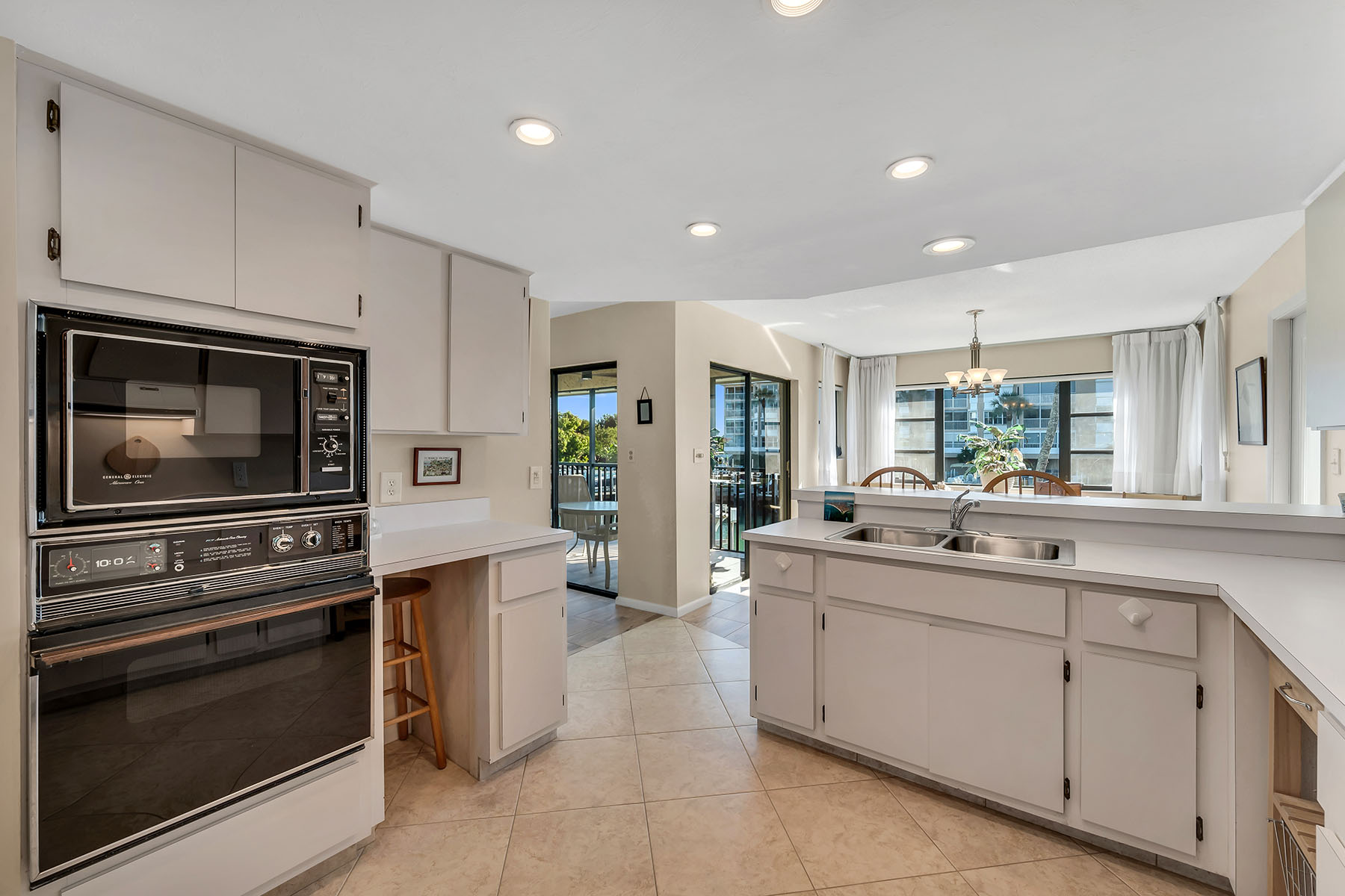 881 Panama Court , 202