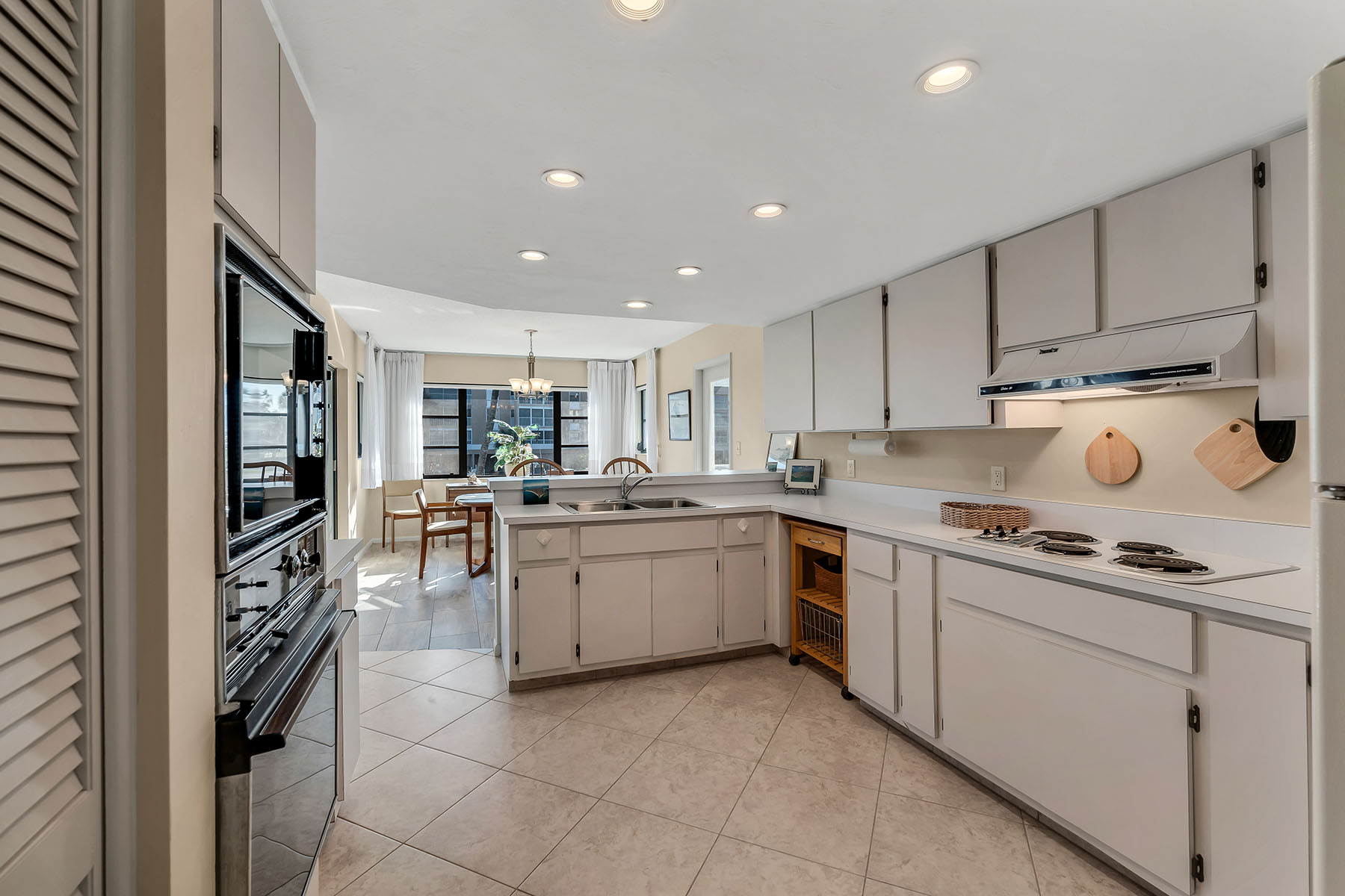 881 Panama Court , 202