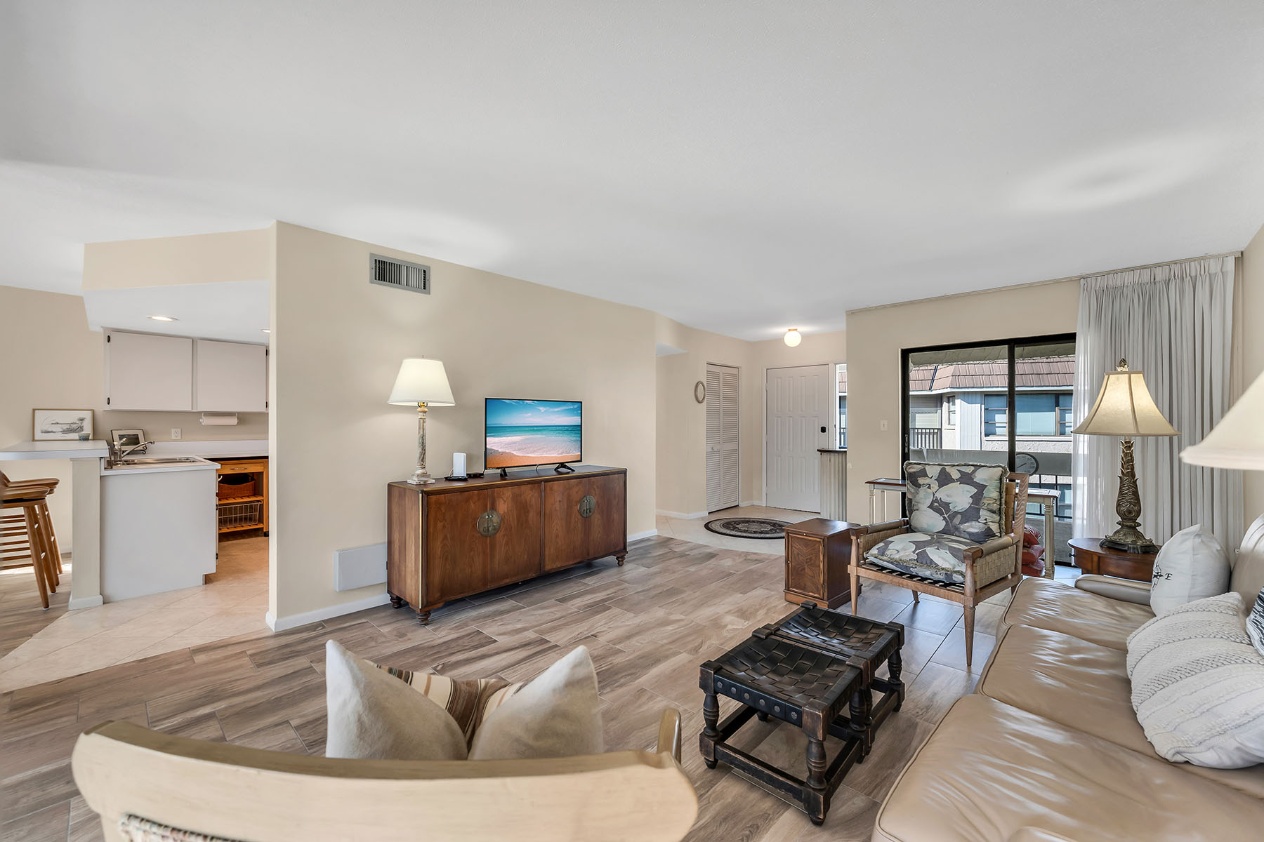 881 Panama Court , 202