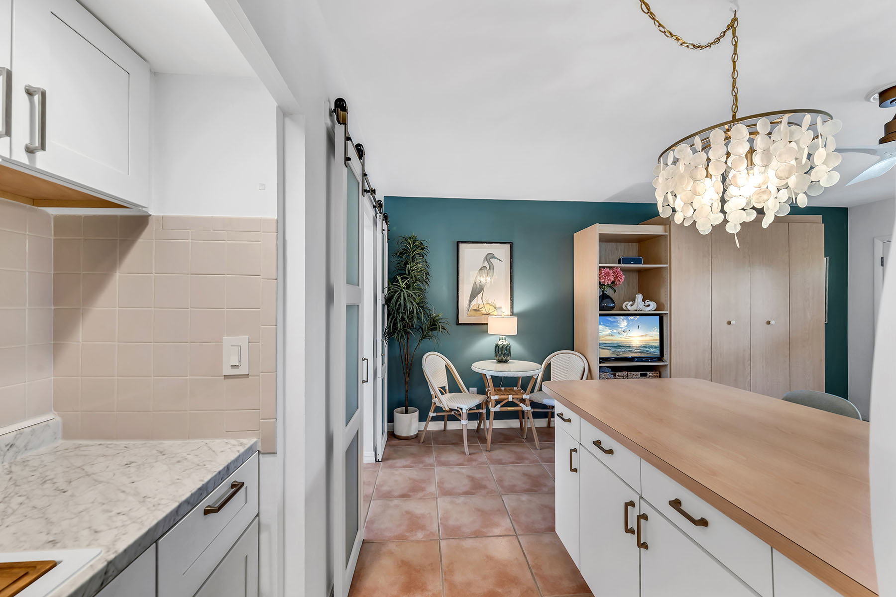 190 N Collier Boulevard , N8