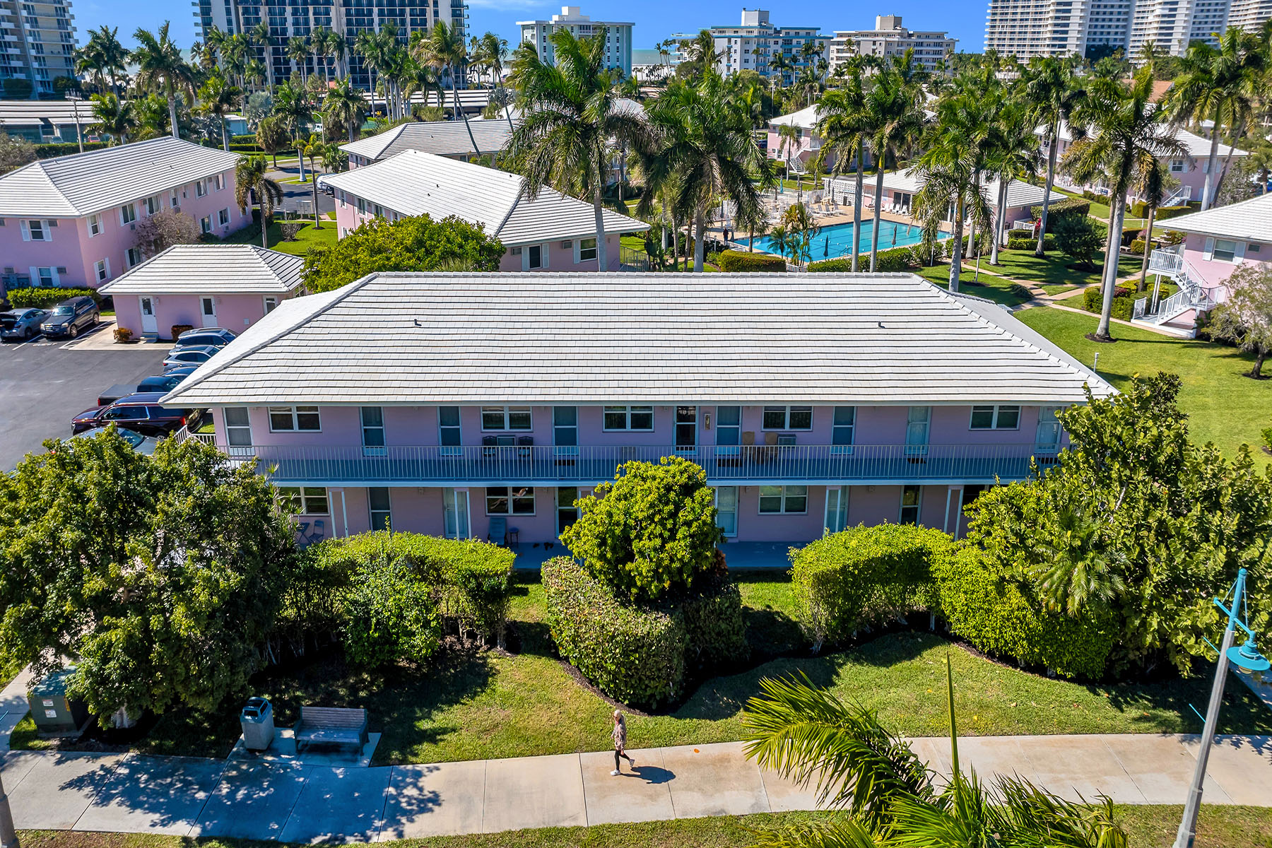 190 N Collier Boulevard , N8