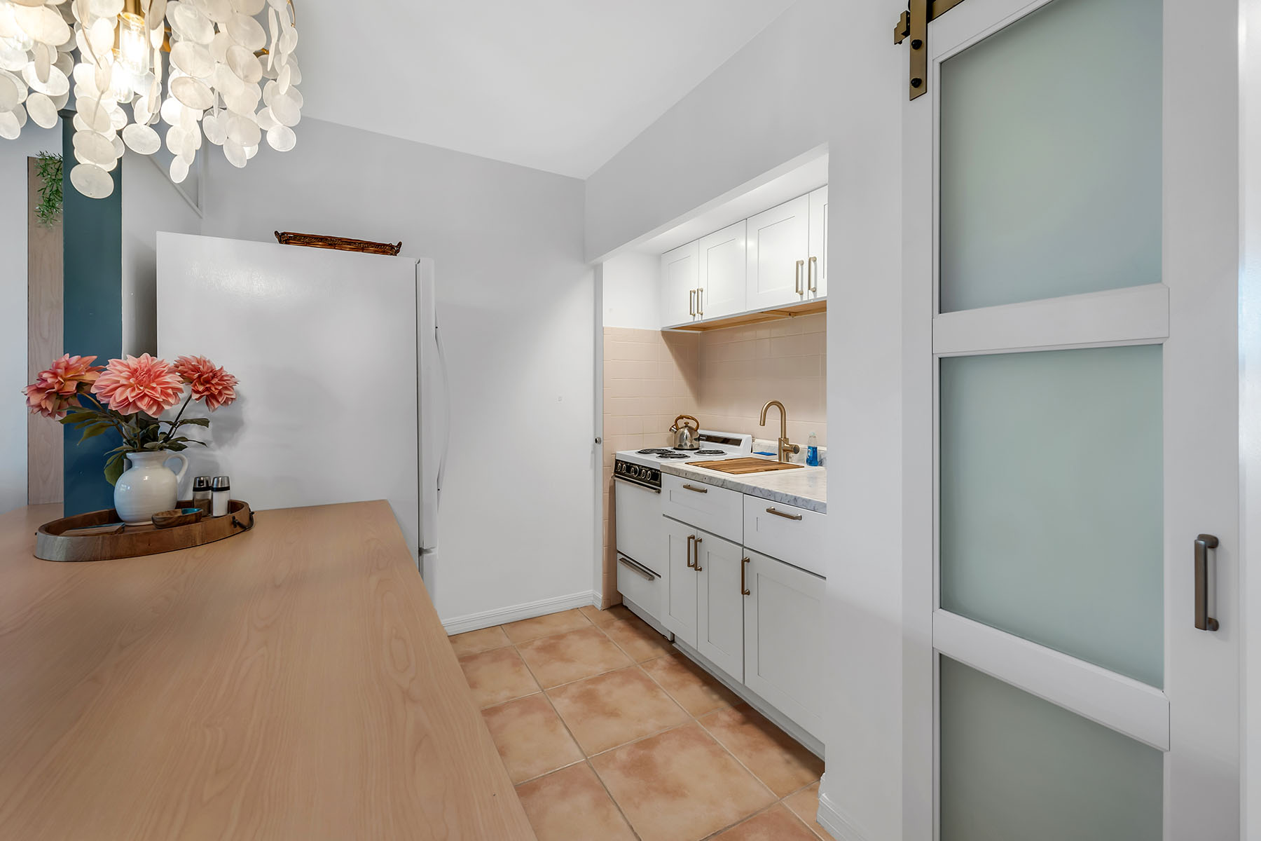 190 N Collier Boulevard , N8