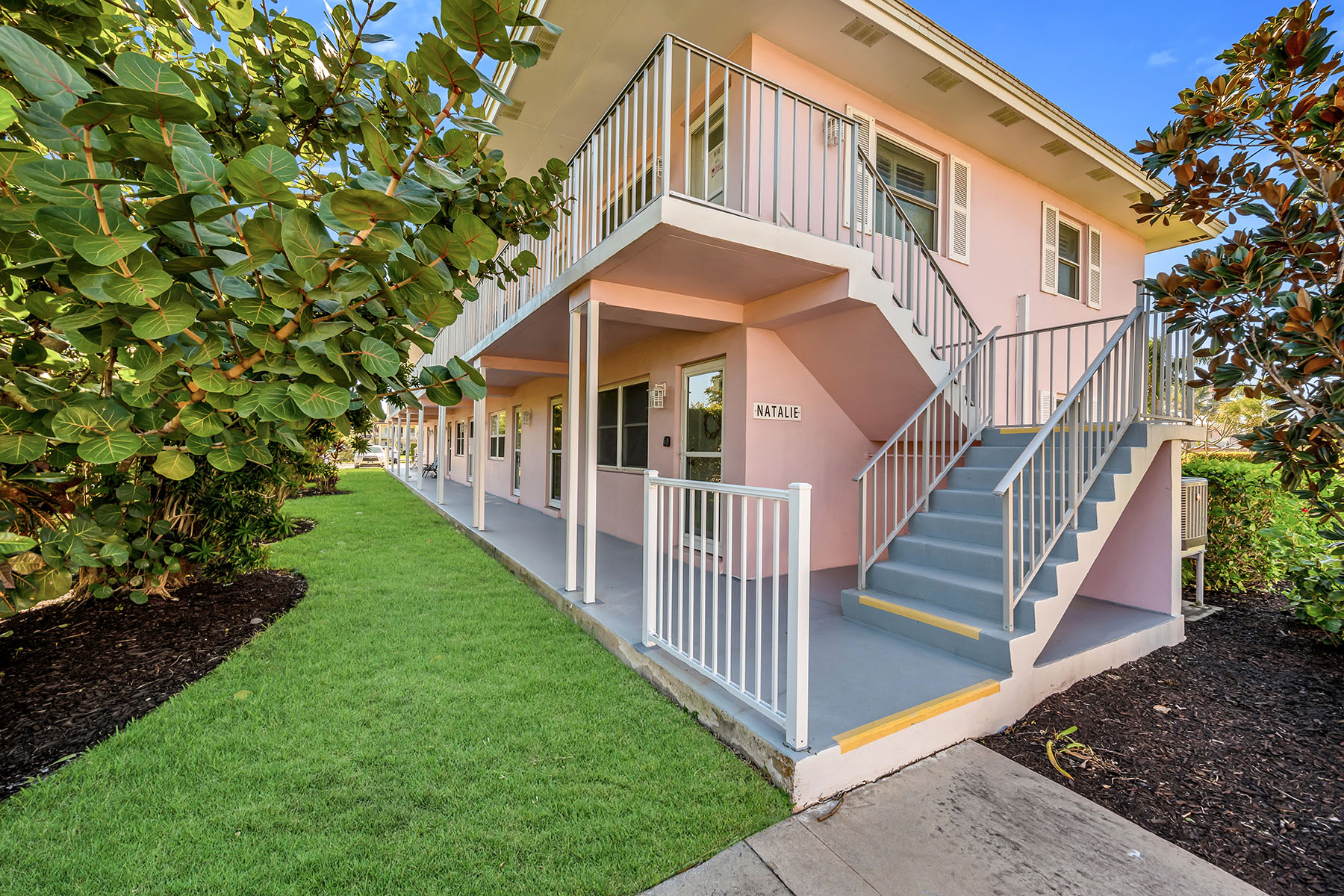 190 N Collier Boulevard , N8