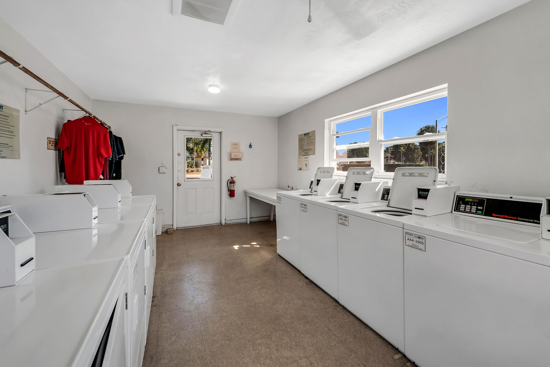190 N Collier Boulevard , N8