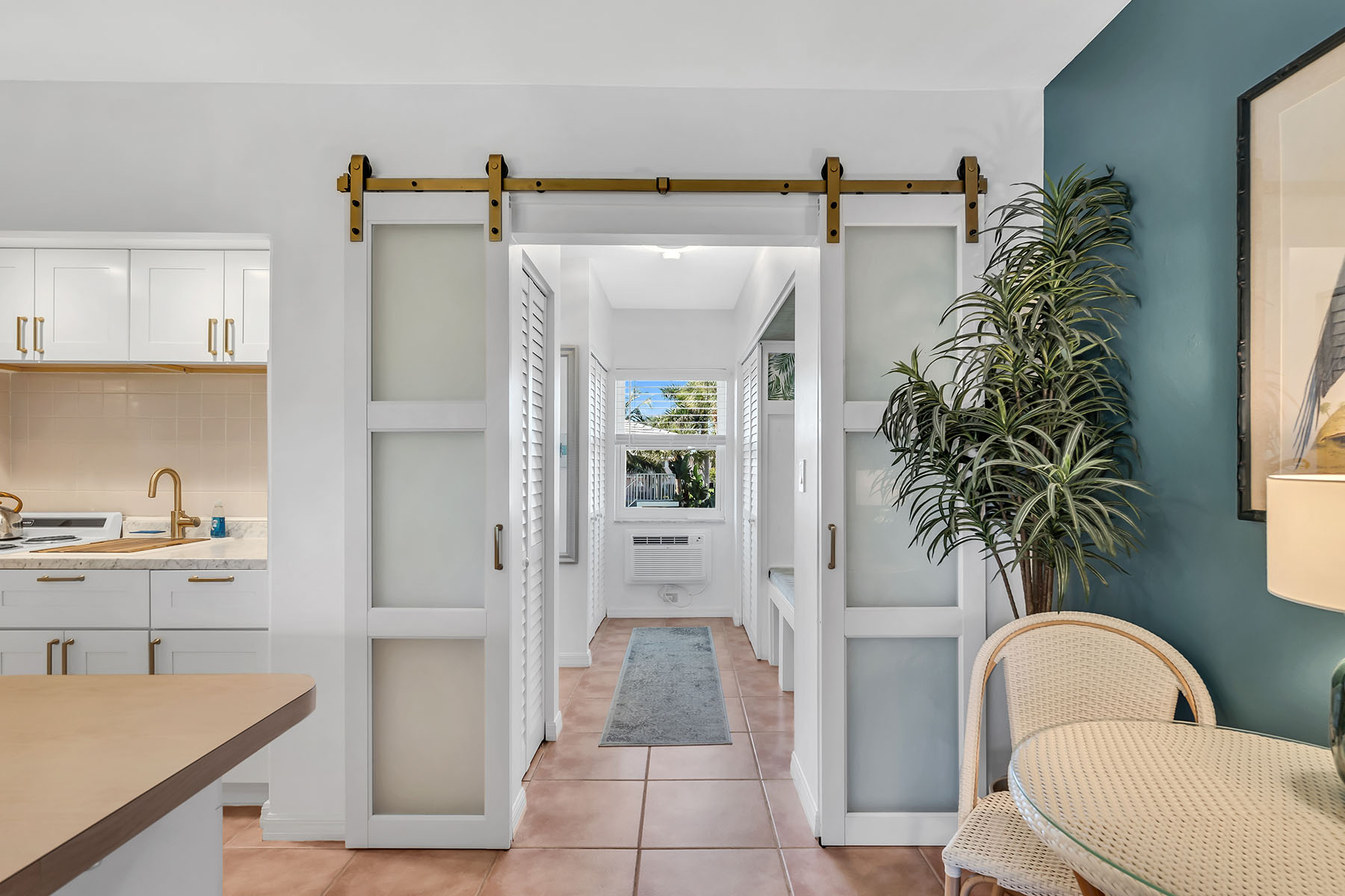 190 N Collier Boulevard , N8