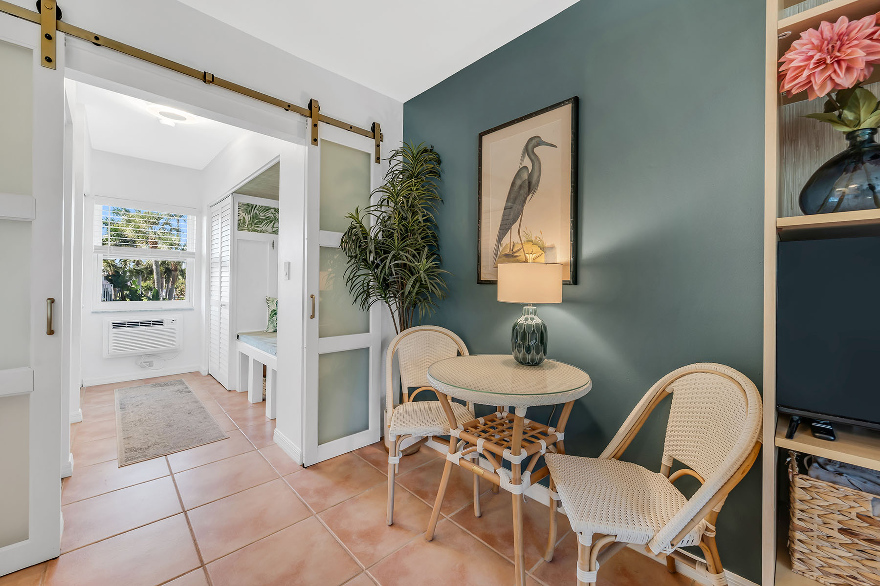 190 N Collier Boulevard , N8