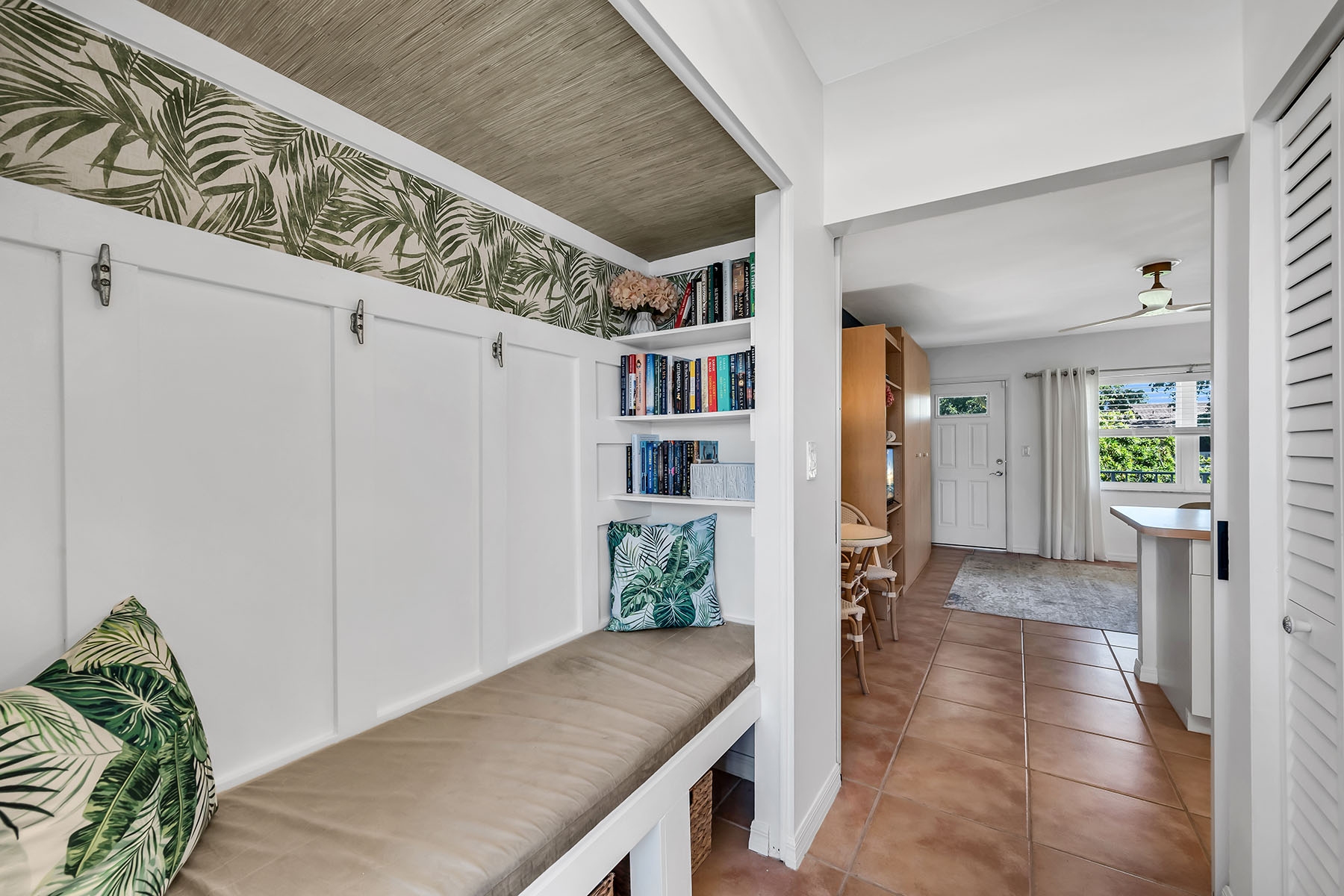 190 N Collier Boulevard , N8