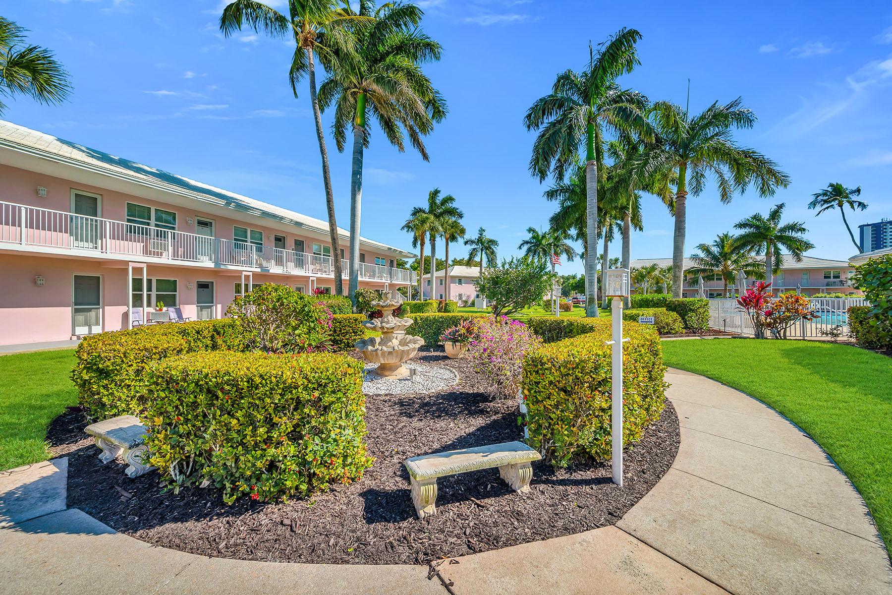 190 N Collier Boulevard , N8