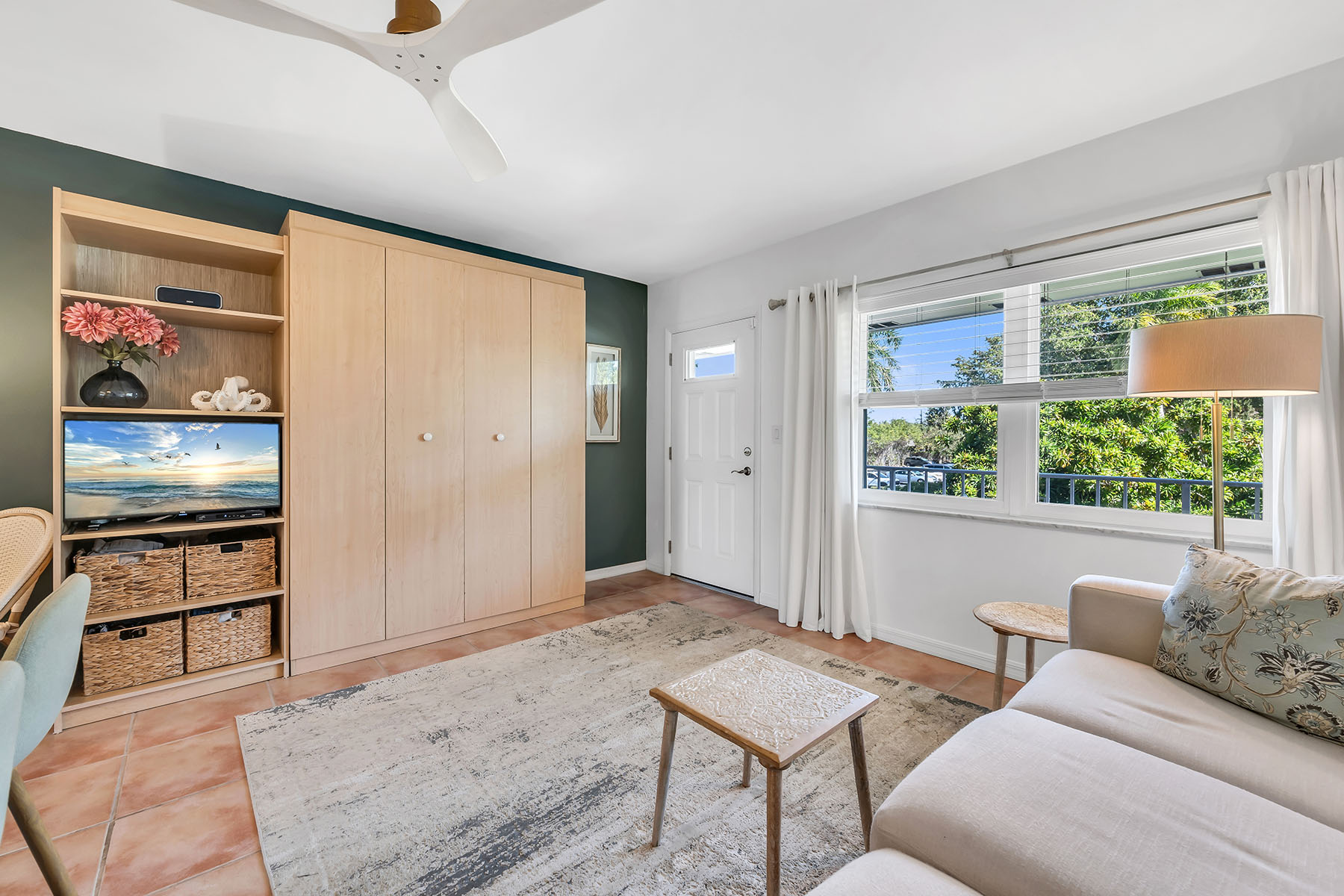 190 N Collier Boulevard , N8