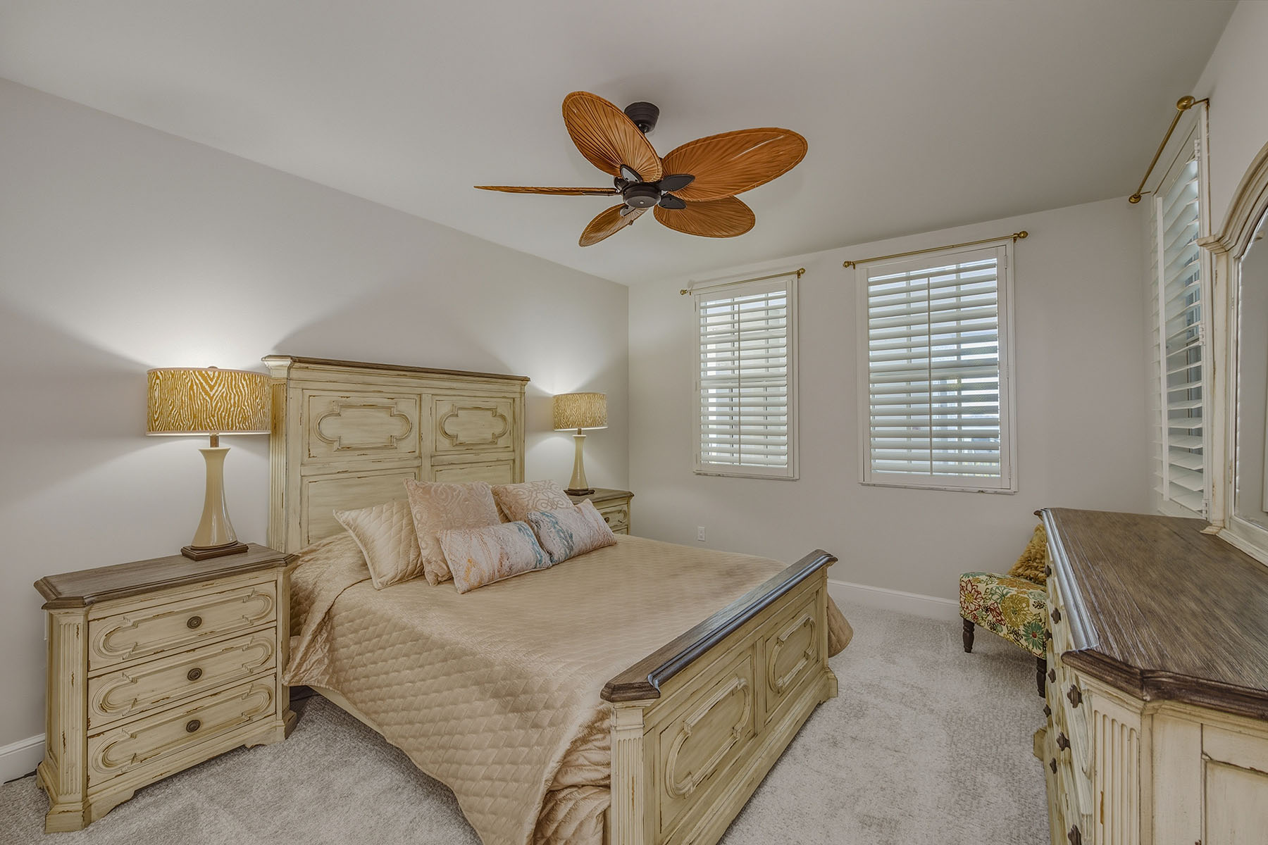 2000 Royal Marco Way , 407