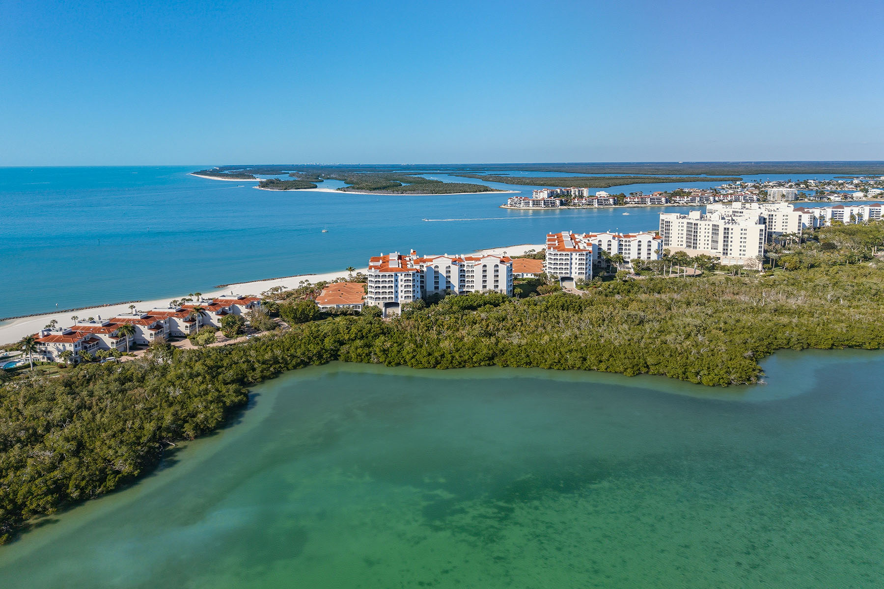 2000 Royal Marco Way , 407