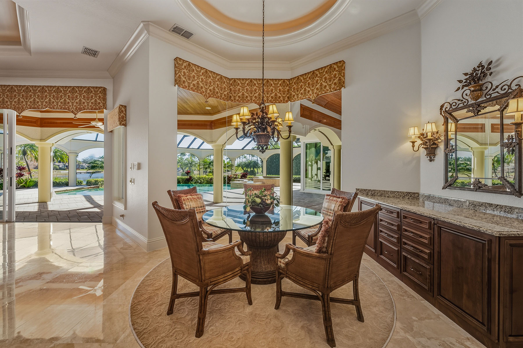 3840 Isla Del Sol Way