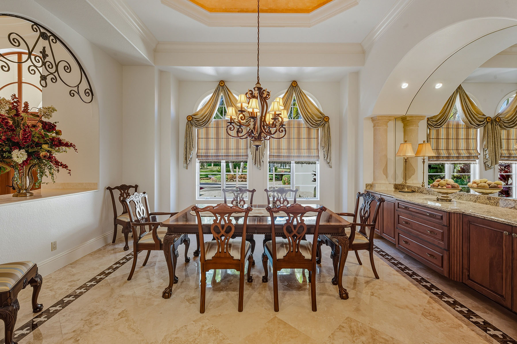 3840 Isla Del Sol Way