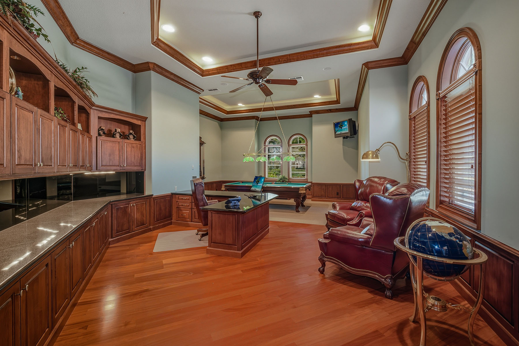 3840 Isla Del Sol Way