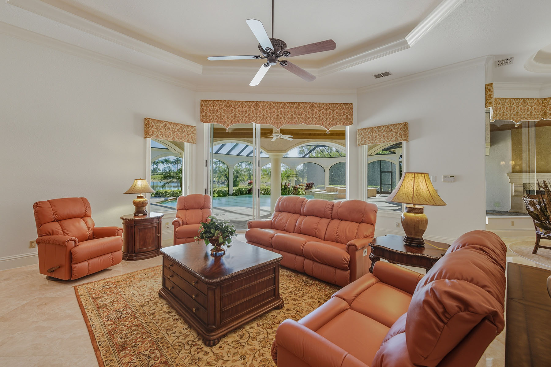 3840 Isla Del Sol Way
