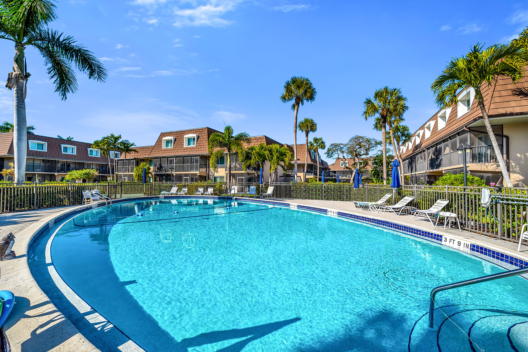 87 N Collier Boulevard , J15