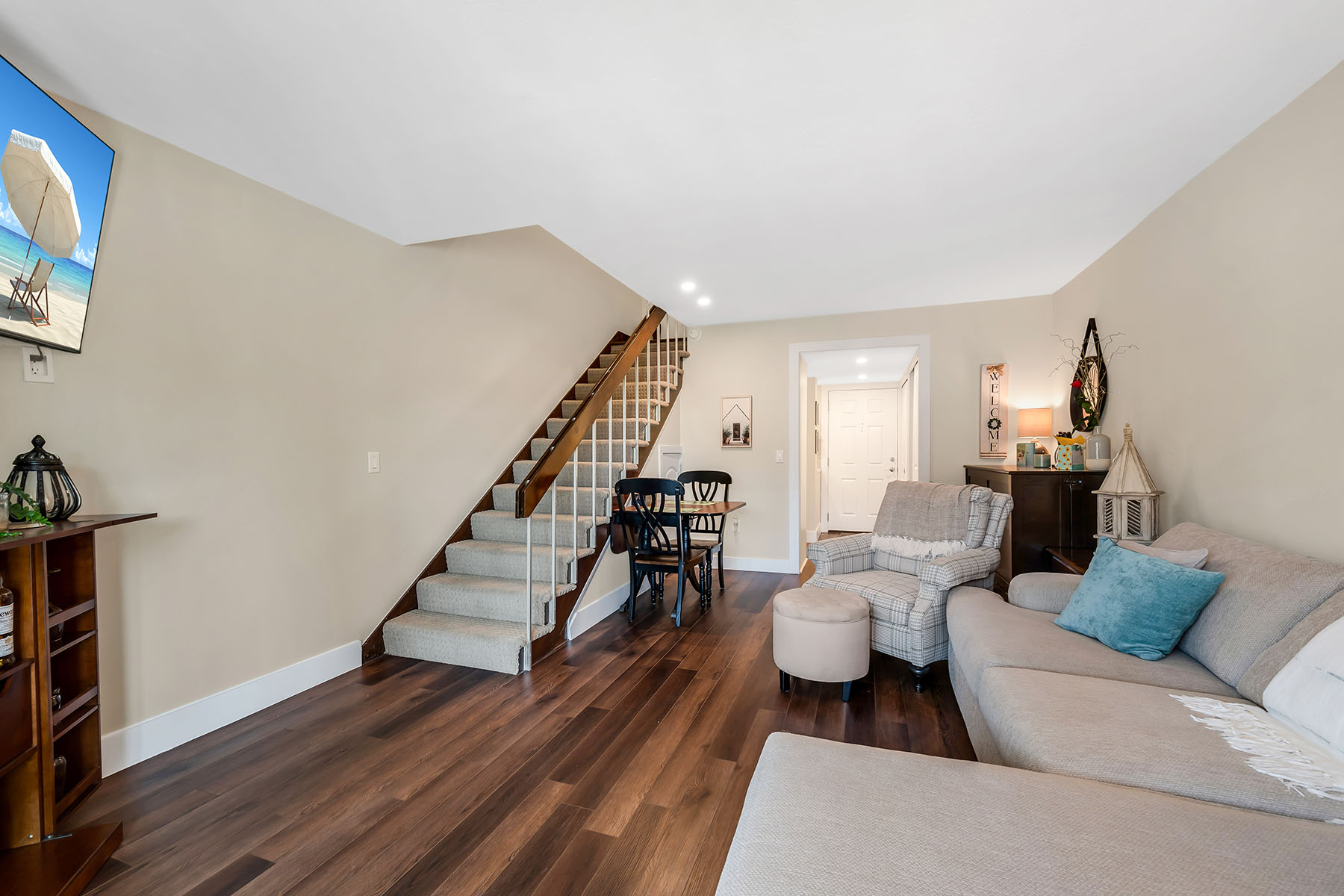 87 N Collier Boulevard , J15
