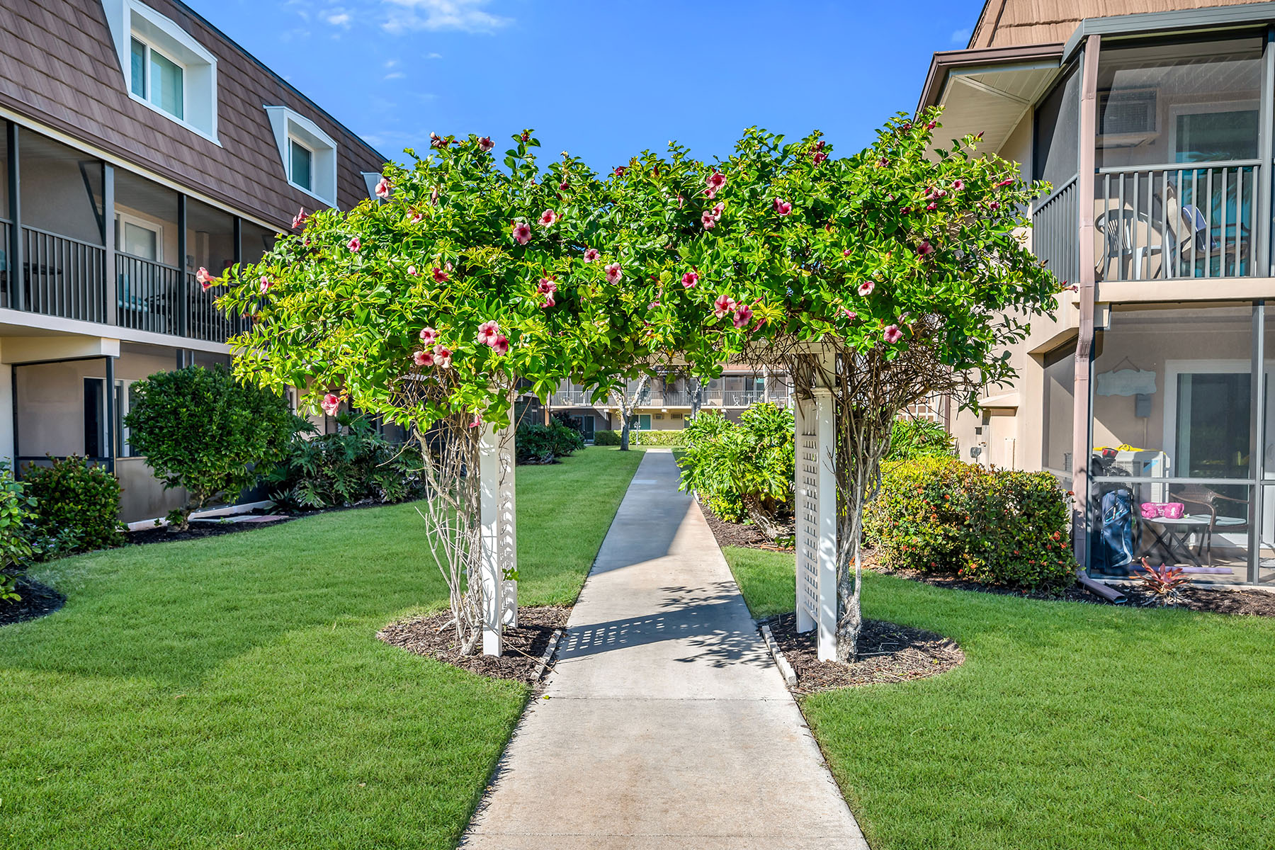 87 N Collier Boulevard , J15