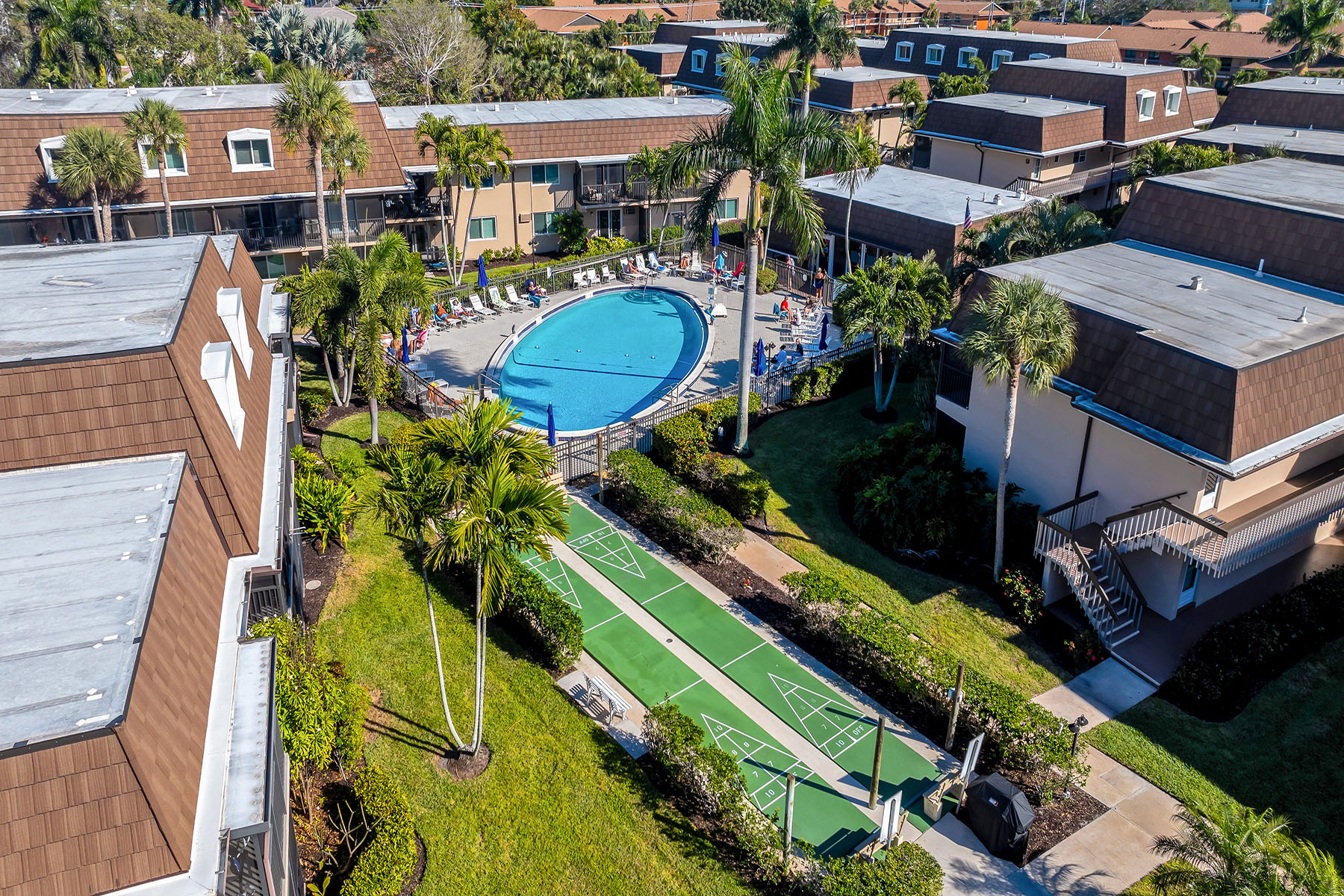 87 N Collier Boulevard , J15